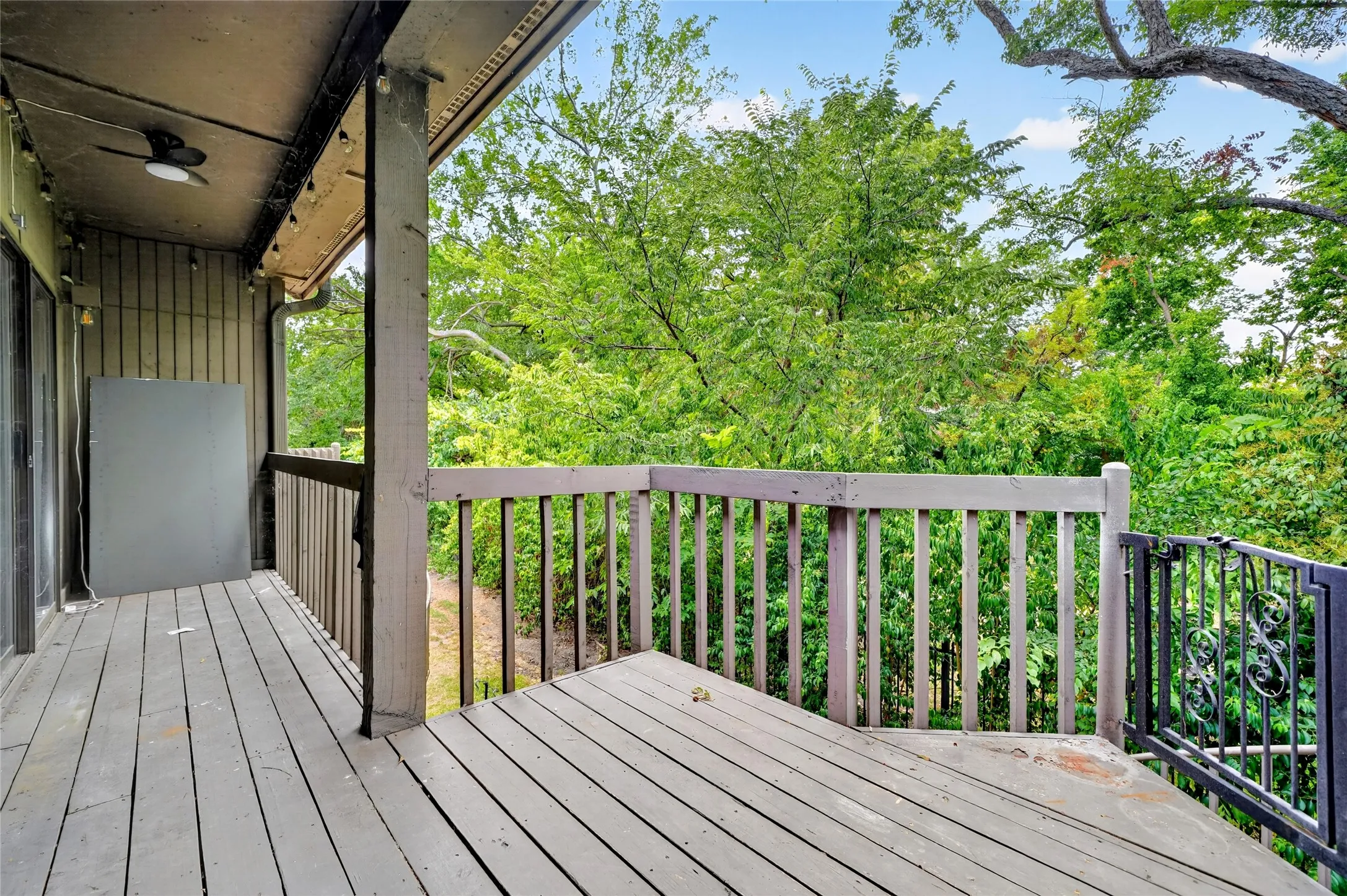 Condominium For Rent in Rockwall County , 1232 Signal Ridge Place, Rockwall, Texas 75032, 3 Bedroom, 3 Bathroom, Garage spaces, 1,825 Sqft, built in 1985, mls#21358242, Real Estate Agent in Rockwall, Homes For Rent in Rockwall county, Homes For Rent in Rockwall, Realtor in Rockwall Texas, Real Estate Brokerage Independent Realty Texas, Luminita Cordes Realtor