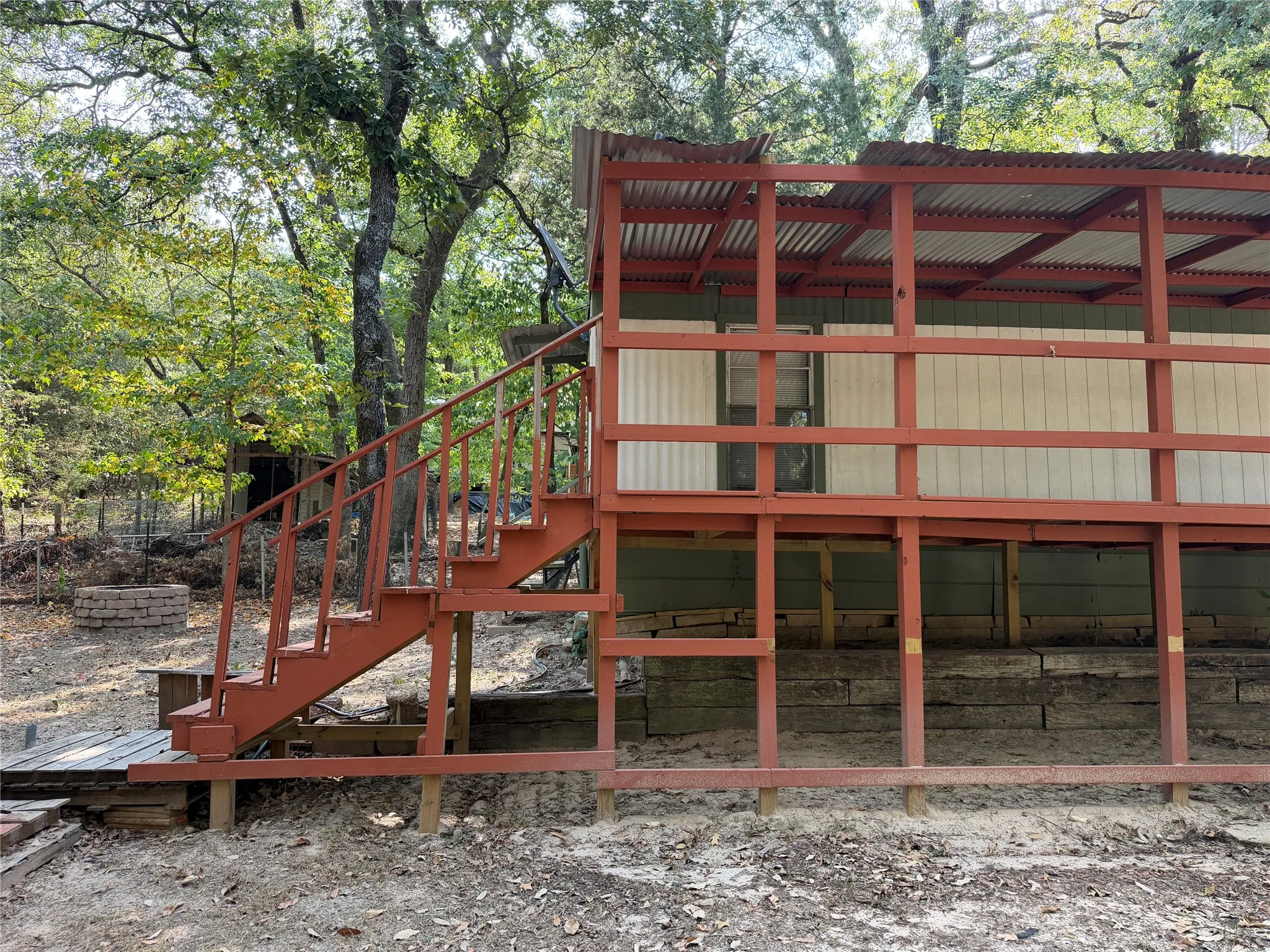 Mobile Home For Sale in Van Zandt County , 1281 Hickory Hills Drive, Murchison, Texas 75778, 2 Bedroom, 1 Bathroom, Garage spaces, 728 Sqft, built in 1992, mls#21365832, Real Estate Agent in Murchison, Homes For Sale in Van Zandt county, Homes For Sale in Murchison, Realtor in Murchison Texas, Real Estate Brokerage Independent Realty Texas, Luminita Cordes Realtor