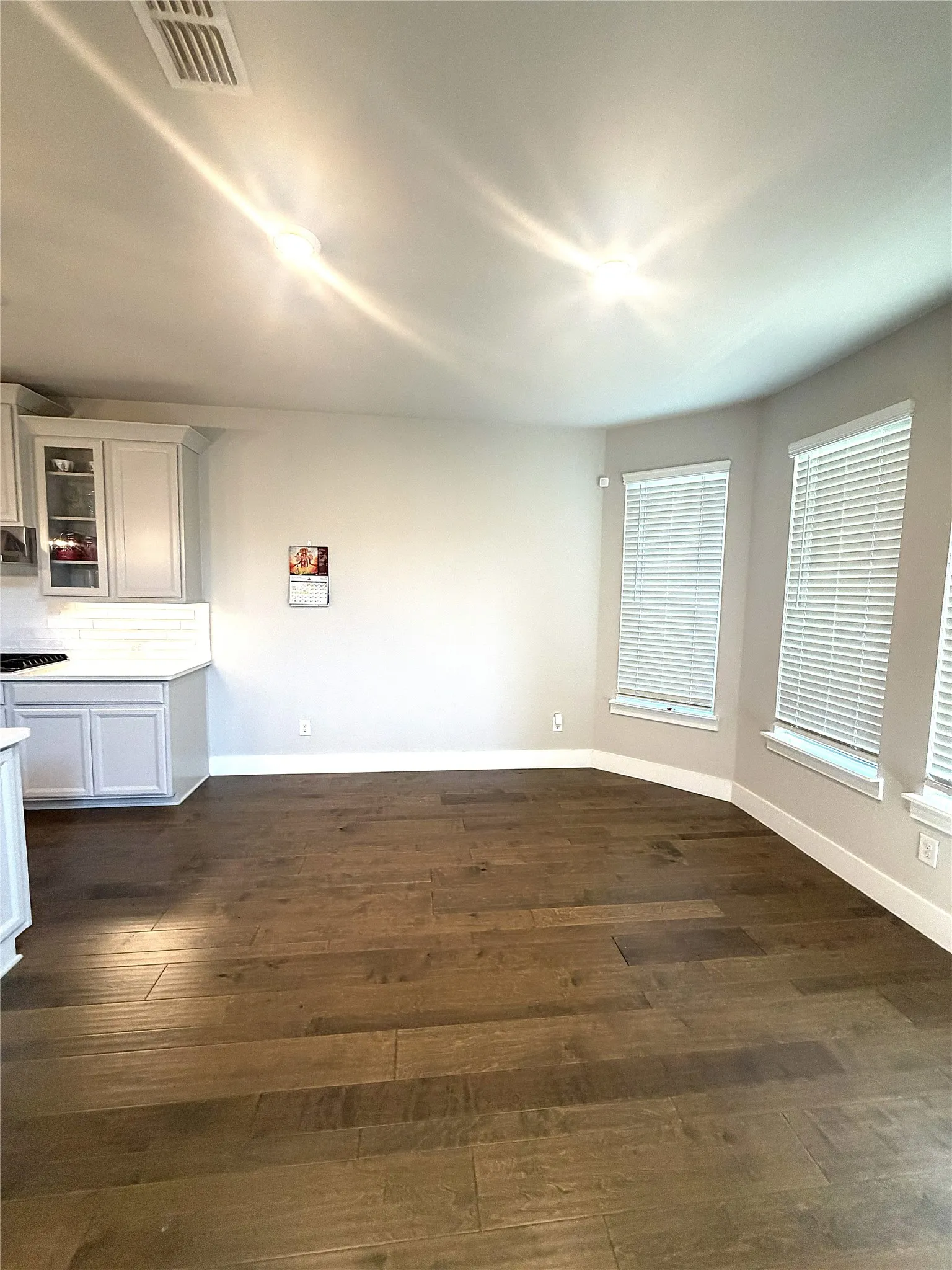 Single Family Residence For Rent in Denton County , 1117 Huckleberry Street, Northlake, Texas 76226, 5 Bedroom, 5 Bathroom, 2 Garage spaces, 3,864 Sqft, built in 2021, mls#21365837, Real Estate Agent in Northlake, Homes For Rent in Denton county, Homes For Rent in Northlake, Realtor in Northlake Texas, Real Estate Brokerage Independent Realty Texas, Luminita Cordes Realtor