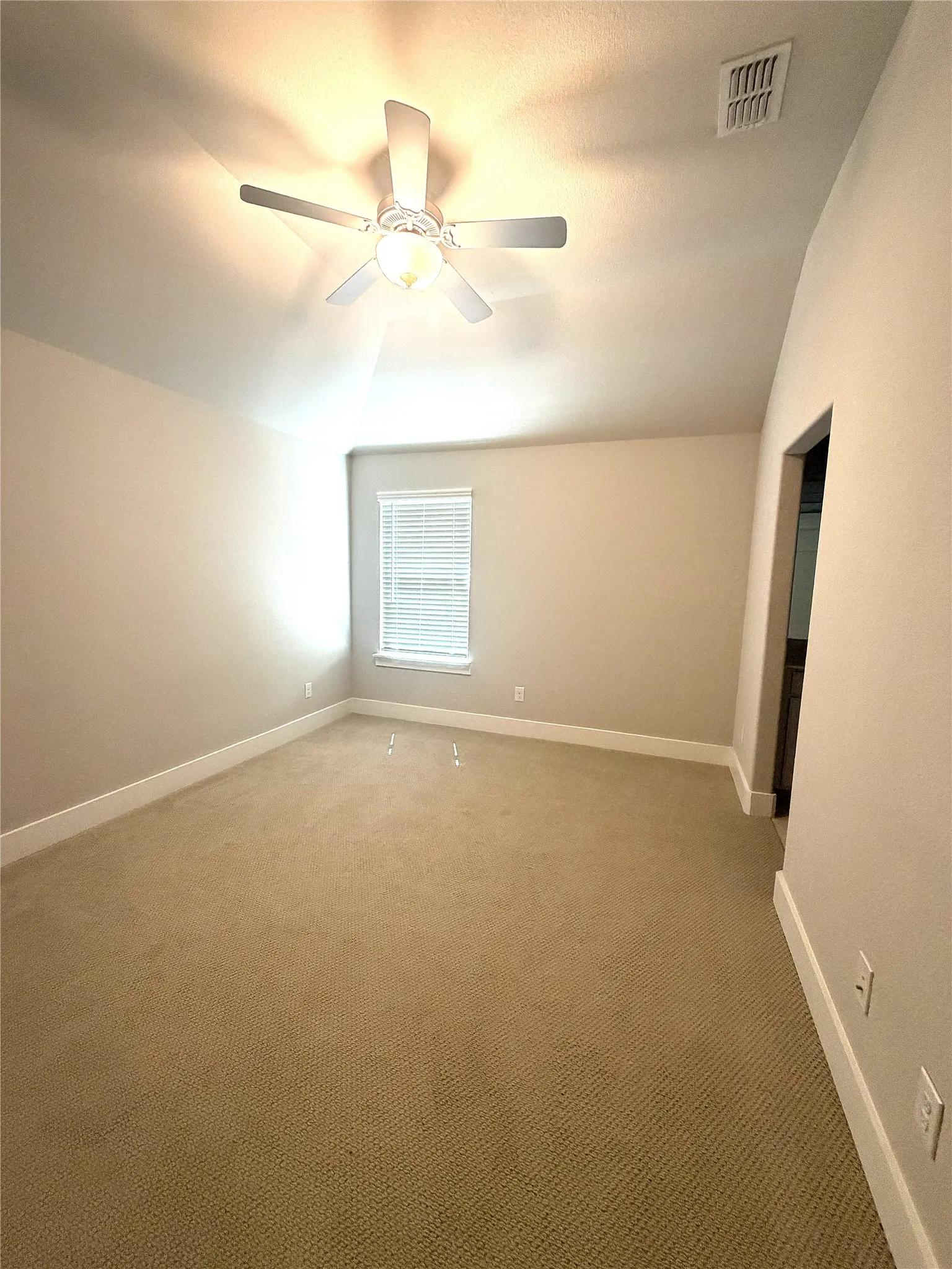 Single Family Residence For Rent in Denton County , 1117 Huckleberry Street, Northlake, Texas 76226, 5 Bedroom, 5 Bathroom, 2 Garage spaces, 3,864 Sqft, built in 2021, mls#21365837, Real Estate Agent in Northlake, Homes For Rent in Denton county, Homes For Rent in Northlake, Realtor in Northlake Texas, Real Estate Brokerage Independent Realty Texas, Luminita Cordes Realtor