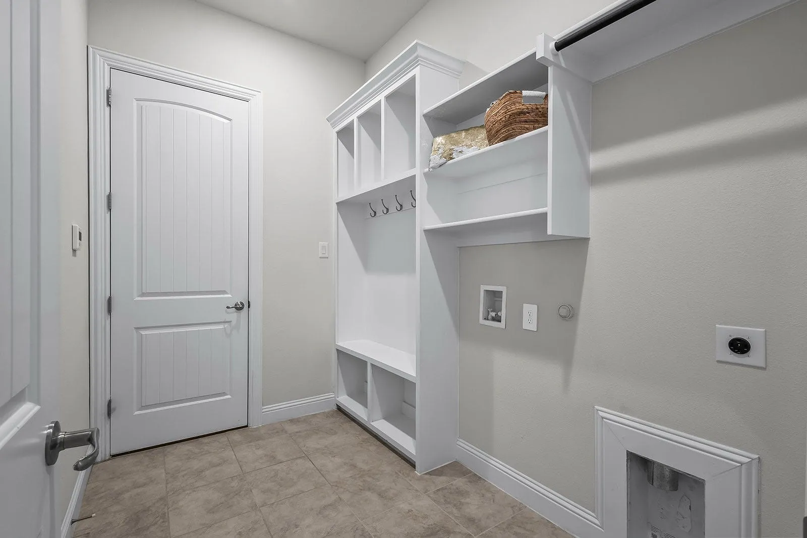 How about this laundry room!? Complete with mud lockers!