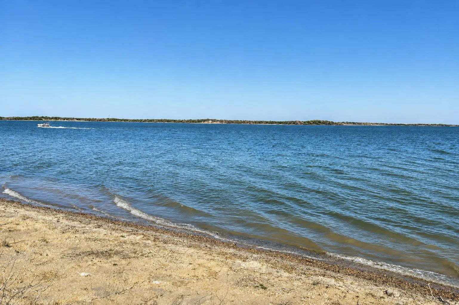 LAKE NEARBY