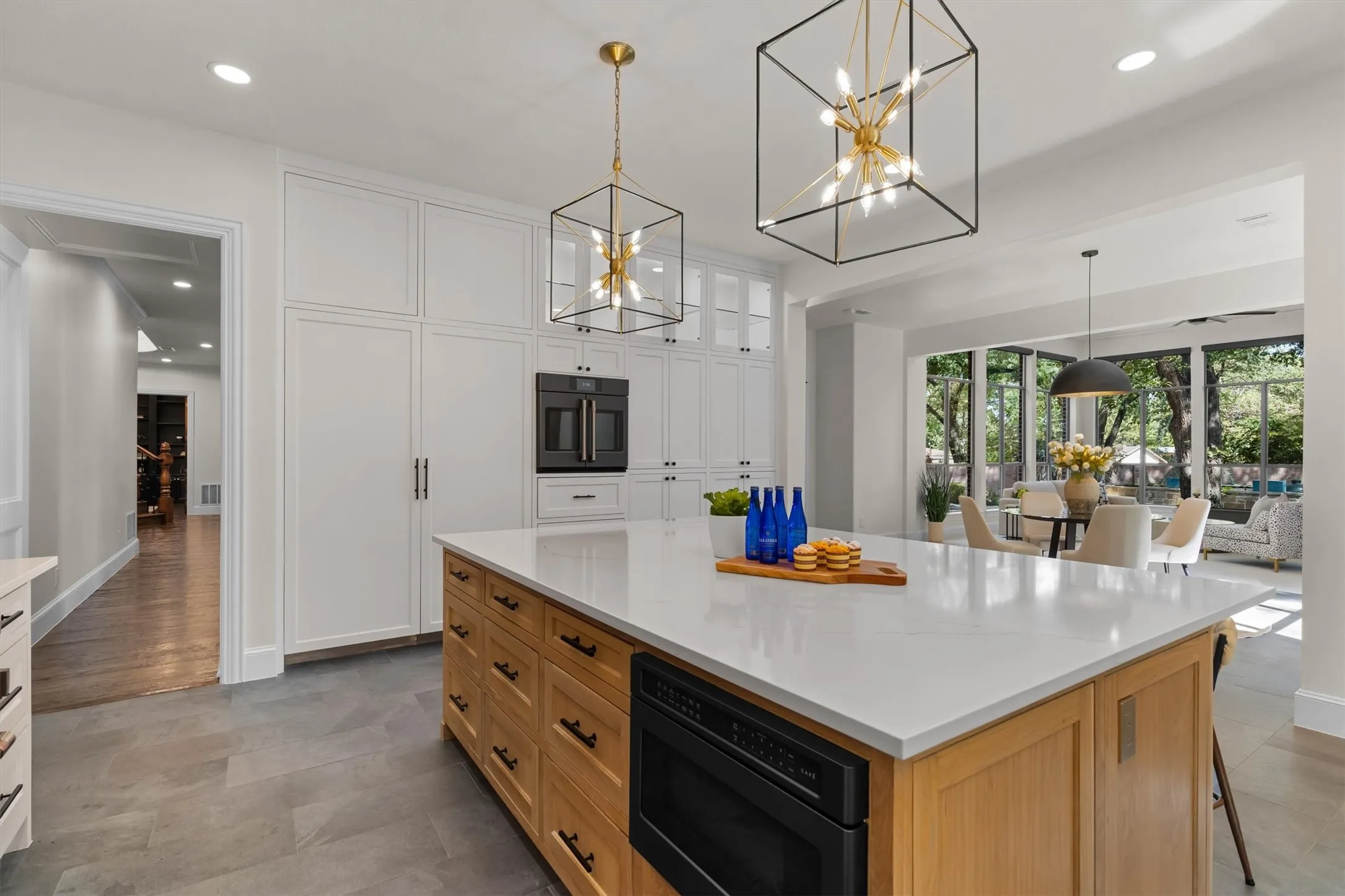 Single Family Residence For Sale in Denton County , 3701 Samuel Court, Flower Mound, Texas 75028, 5 Bedroom, 6 Bathroom, 3 Garage spaces, 5,360 Sqft, built in 2001, mls#21361545, Real Estate Agent in Flower Mound, Homes For Sale in Denton county, Homes For Sale in Flower Mound, Realtor in Flower Mound Texas, Real Estate Brokerage Independent Realty Texas, Luminita Cordes Realtor