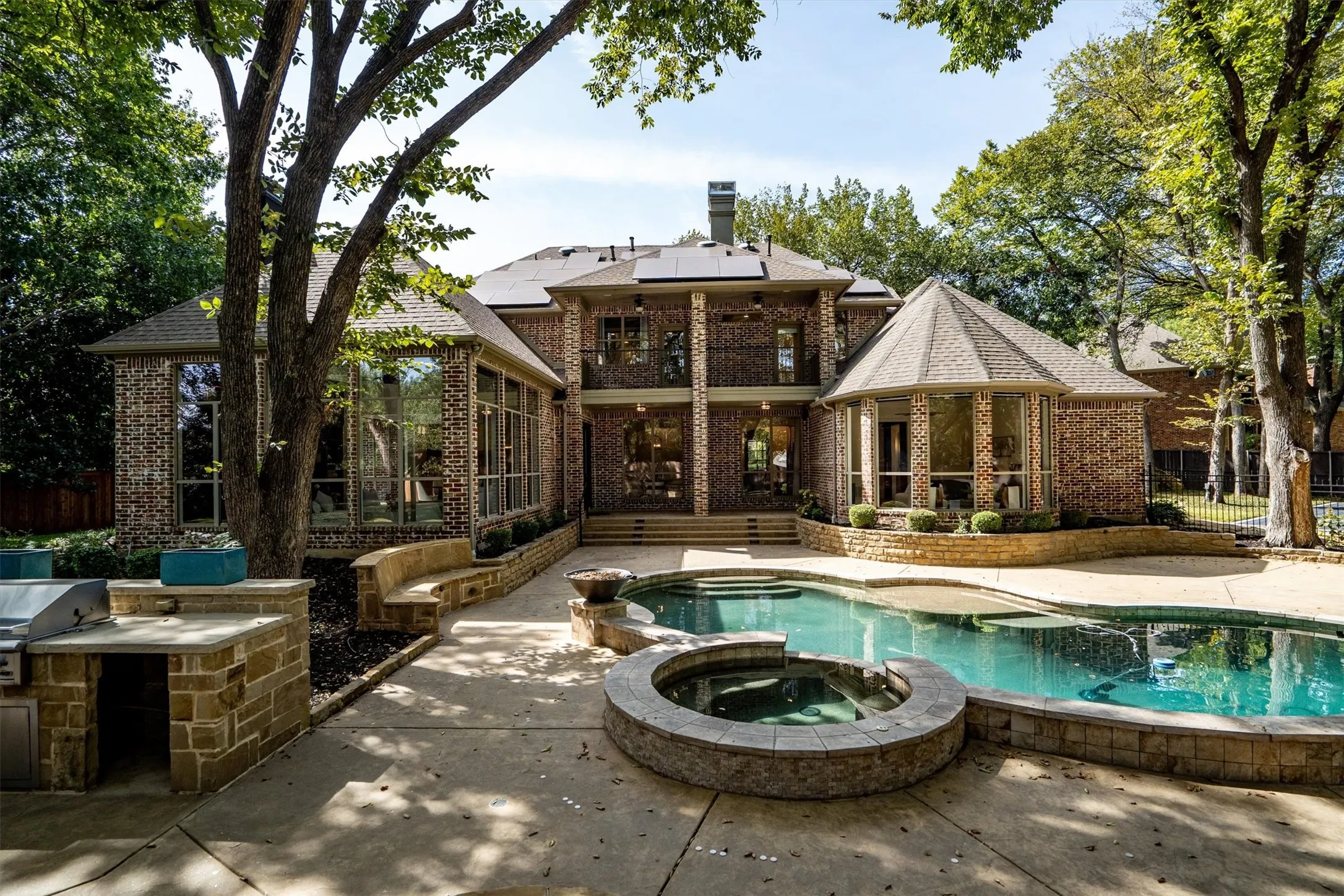 Single Family Residence For Sale in Denton County , 3701 Samuel Court, Flower Mound, Texas 75028, 5 Bedroom, 6 Bathroom, 3 Garage spaces, 5,360 Sqft, built in 2001, mls#21361545, Real Estate Agent in Flower Mound, Homes For Sale in Denton county, Homes For Sale in Flower Mound, Realtor in Flower Mound Texas, Real Estate Brokerage Independent Realty Texas, Luminita Cordes Realtor