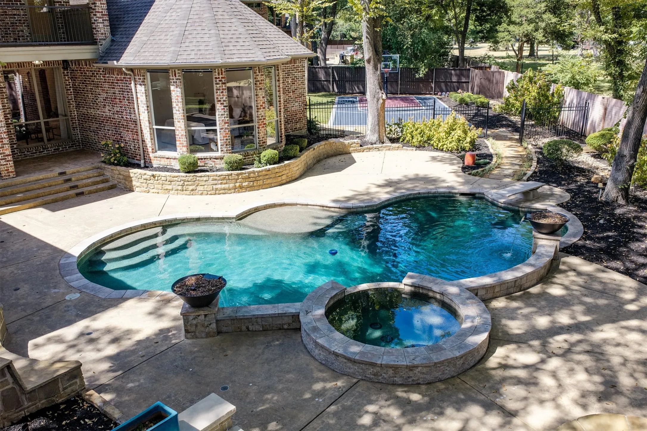 Single Family Residence For Sale in Denton County , 3701 Samuel Court, Flower Mound, Texas 75028, 5 Bedroom, 6 Bathroom, 3 Garage spaces, 5,360 Sqft, built in 2001, mls#21361545, Real Estate Agent in Flower Mound, Homes For Sale in Denton county, Homes For Sale in Flower Mound, Realtor in Flower Mound Texas, Real Estate Brokerage Independent Realty Texas, Luminita Cordes Realtor