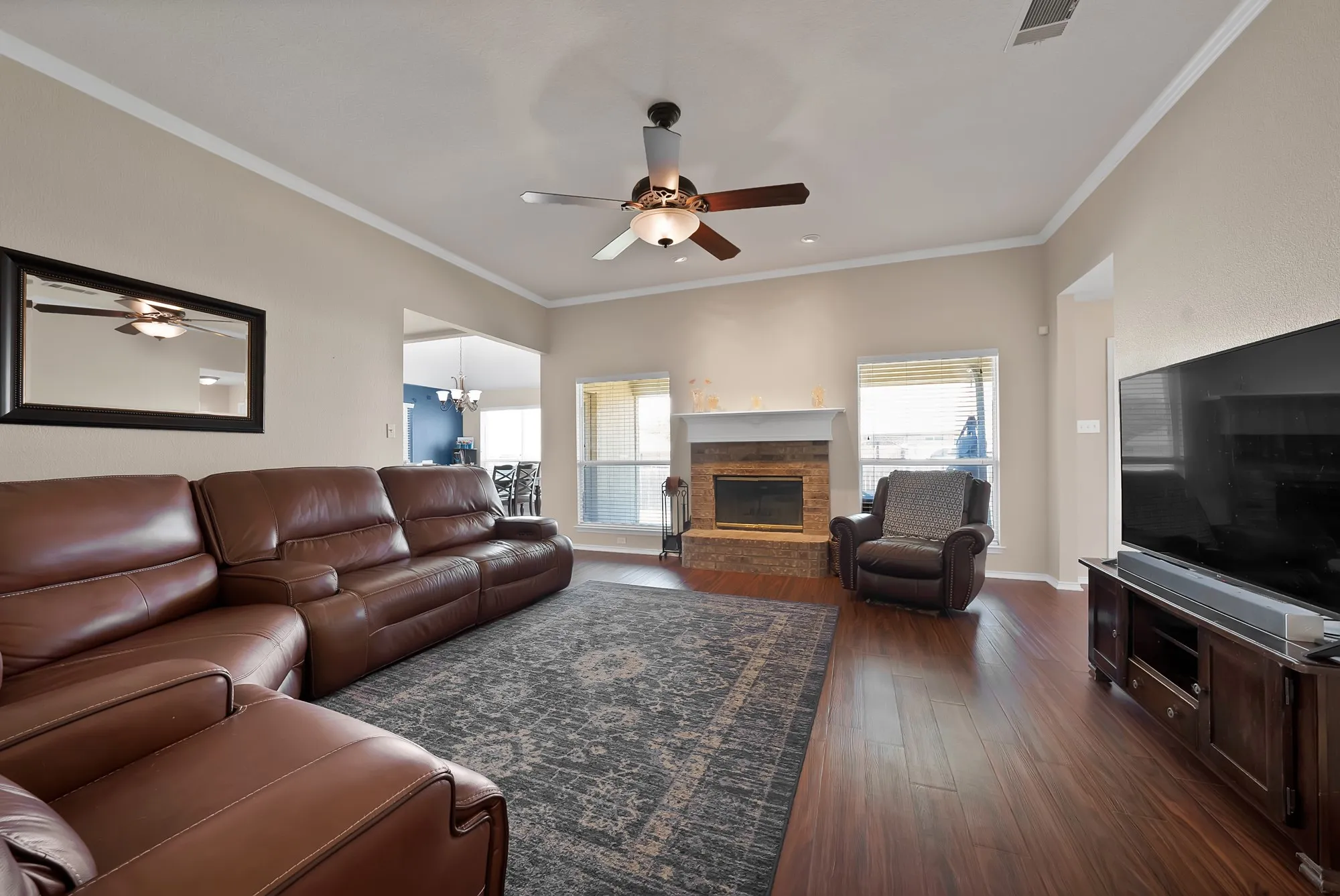 Single Family Residence For Sale in Parker County , 2209 Quail Ridge Drive, Weatherford, Texas 76087, 3 Bedroom, 2 Bathroom, 2 Garage spaces, 1,607 Sqft, built in 2002, mls#21362099, Real Estate Agent in Weatherford, Homes For Sale in Parker county, Homes For Sale in Weatherford, Realtor in Weatherford Texas, Real Estate Brokerage Independent Realty Texas, Luminita Cordes Realtor
