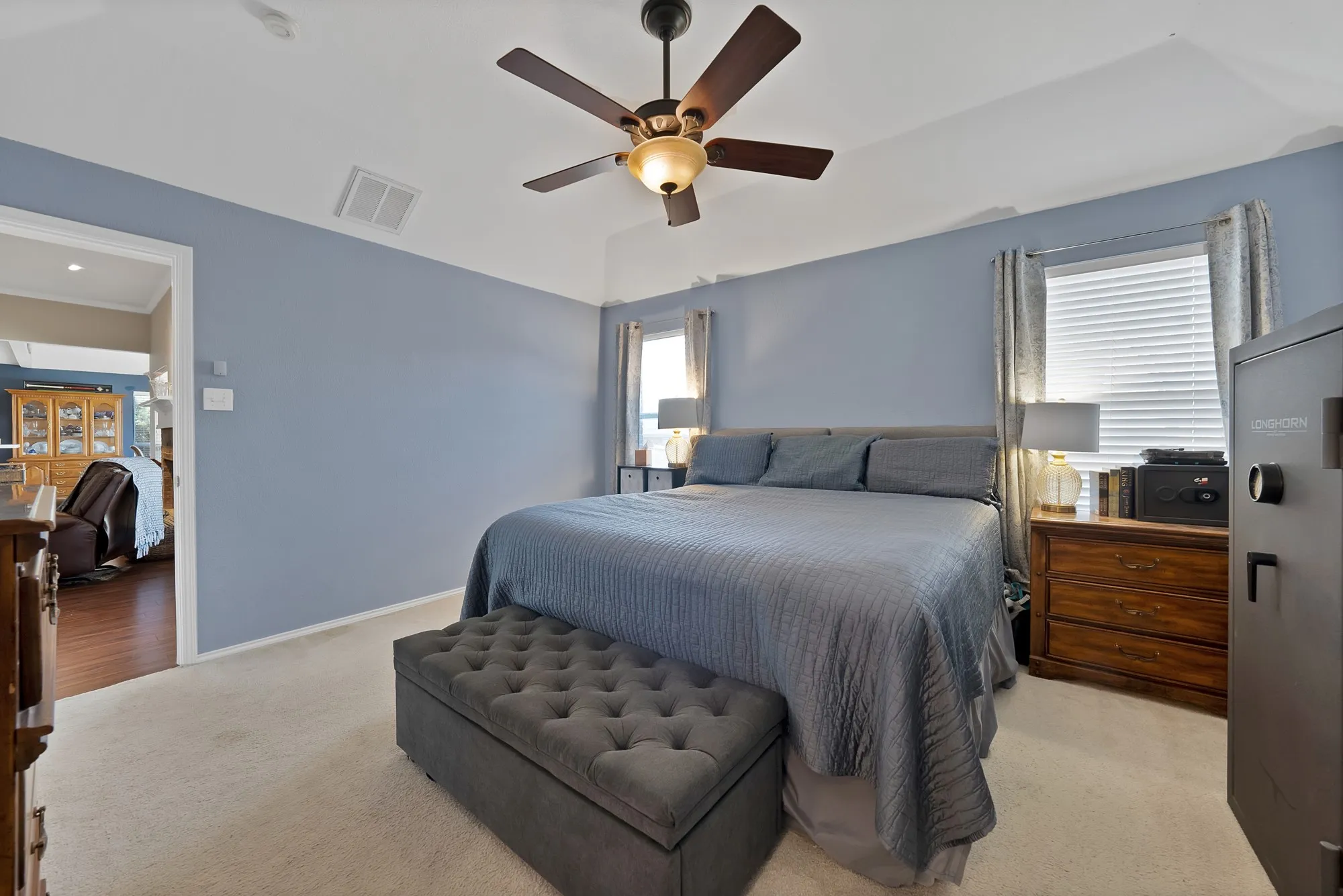 Single Family Residence For Sale in Parker County , 2209 Quail Ridge Drive, Weatherford, Texas 76087, 3 Bedroom, 2 Bathroom, 2 Garage spaces, 1,607 Sqft, built in 2002, mls#21362099, Real Estate Agent in Weatherford, Homes For Sale in Parker county, Homes For Sale in Weatherford, Realtor in Weatherford Texas, Real Estate Brokerage Independent Realty Texas, Luminita Cordes Realtor