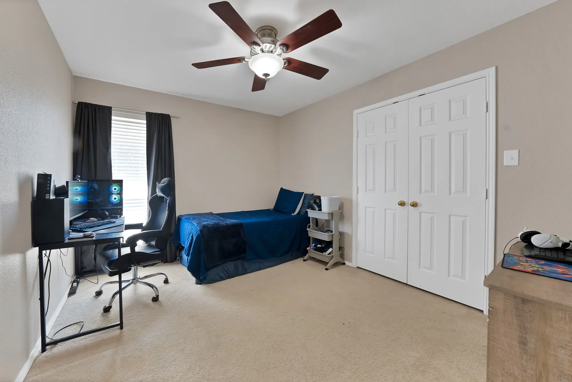 Single Family Residence For Sale in Parker County , 2209 Quail Ridge Drive, Weatherford, Texas 76087, 3 Bedroom, 2 Bathroom, 2 Garage spaces, 1,607 Sqft, built in 2002, mls#21362099, Real Estate Agent in Weatherford, Homes For Sale in Parker county, Homes For Sale in Weatherford, Realtor in Weatherford Texas, Real Estate Brokerage Independent Realty Texas, Luminita Cordes Realtor
