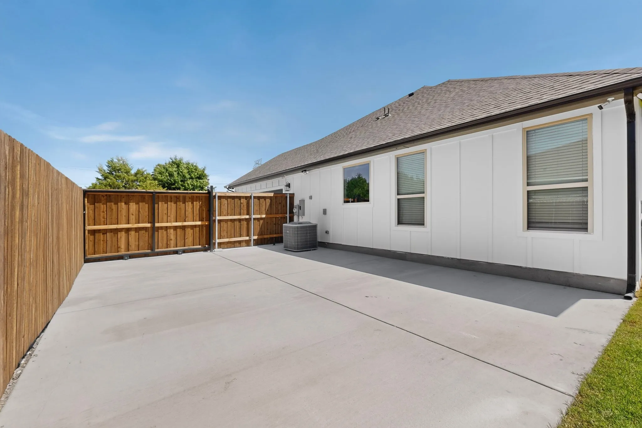 Single Family Residence For Sale in Dallas County , 1672 Brookview Drive, Lancaster, Texas 75146, 3 Bedroom, 2 Bathroom, 2 Garage spaces, 1,990 Sqft, built in 2026, mls#21365584, Real Estate Agent in Lancaster, Homes For Sale in Dallas county, Homes For Sale in Lancaster, Realtor in Lancaster Texas, Real Estate Brokerage Independent Realty Texas, Luminita Cordes Realtor