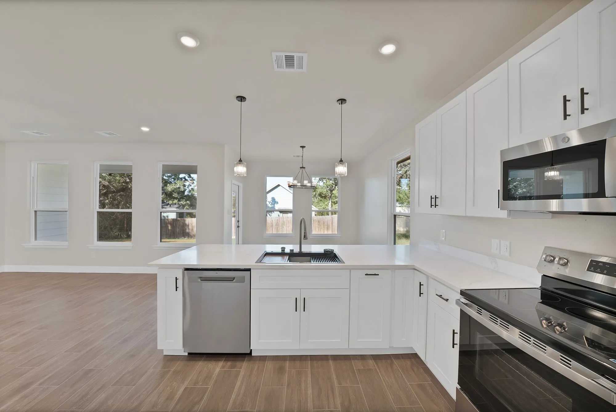 Single Family Residence For Sale in Hood County , 4713 Llano Street, Granbury, Texas 76048, 4 Bedroom, 2 Bathroom, 2 Garage spaces, 1,811 Sqft, built in 2026, Price $315,000, mls#21365853, Real Estate Agent in Granbury, Homes For Sale in Hood county, Homes For Sale in Granbury, Realtor in Granbury Texas, Real Estate Brokerage Independent Realty Texas, Luminita Cordes Realtor