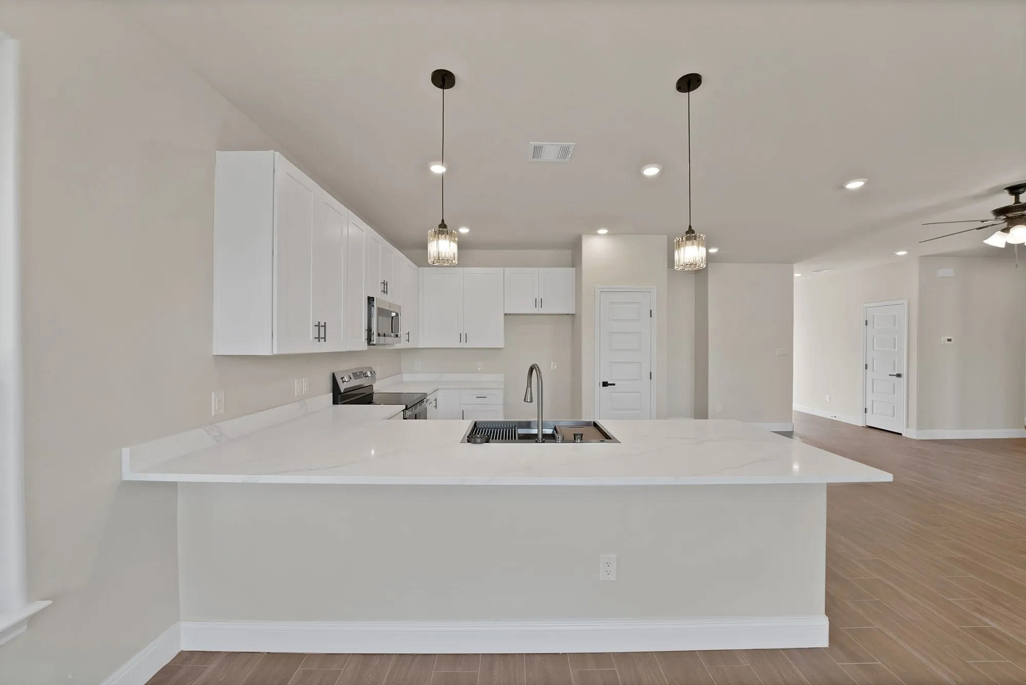 Single Family Residence For Sale in Hood County , 4713 Llano Street, Granbury, Texas 76048, 4 Bedroom, 2 Bathroom, 2 Garage spaces, 1,811 Sqft, built in 2026, Price $315,000, mls#21365853, Real Estate Agent in Granbury, Homes For Sale in Hood county, Homes For Sale in Granbury, Realtor in Granbury Texas, Real Estate Brokerage Independent Realty Texas, Luminita Cordes Realtor