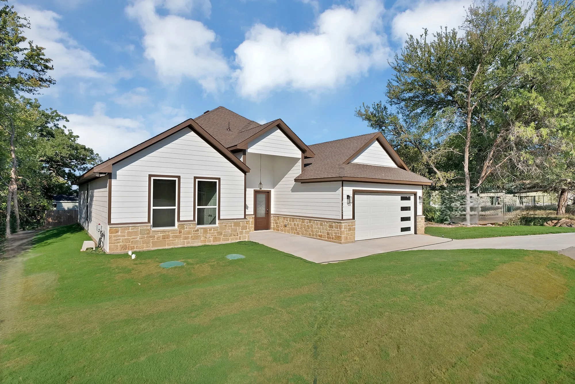 Single Family Residence For Sale in Hood County , 4713 Llano Street, Granbury, Texas 76048, 4 Bedroom, 2 Bathroom, 2 Garage spaces, 1,811 Sqft, built in 2026, Price $315,000, mls#21365853, Real Estate Agent in Granbury, Homes For Sale in Hood county, Homes For Sale in Granbury, Realtor in Granbury Texas, Real Estate Brokerage Independent Realty Texas, Luminita Cordes Realtor