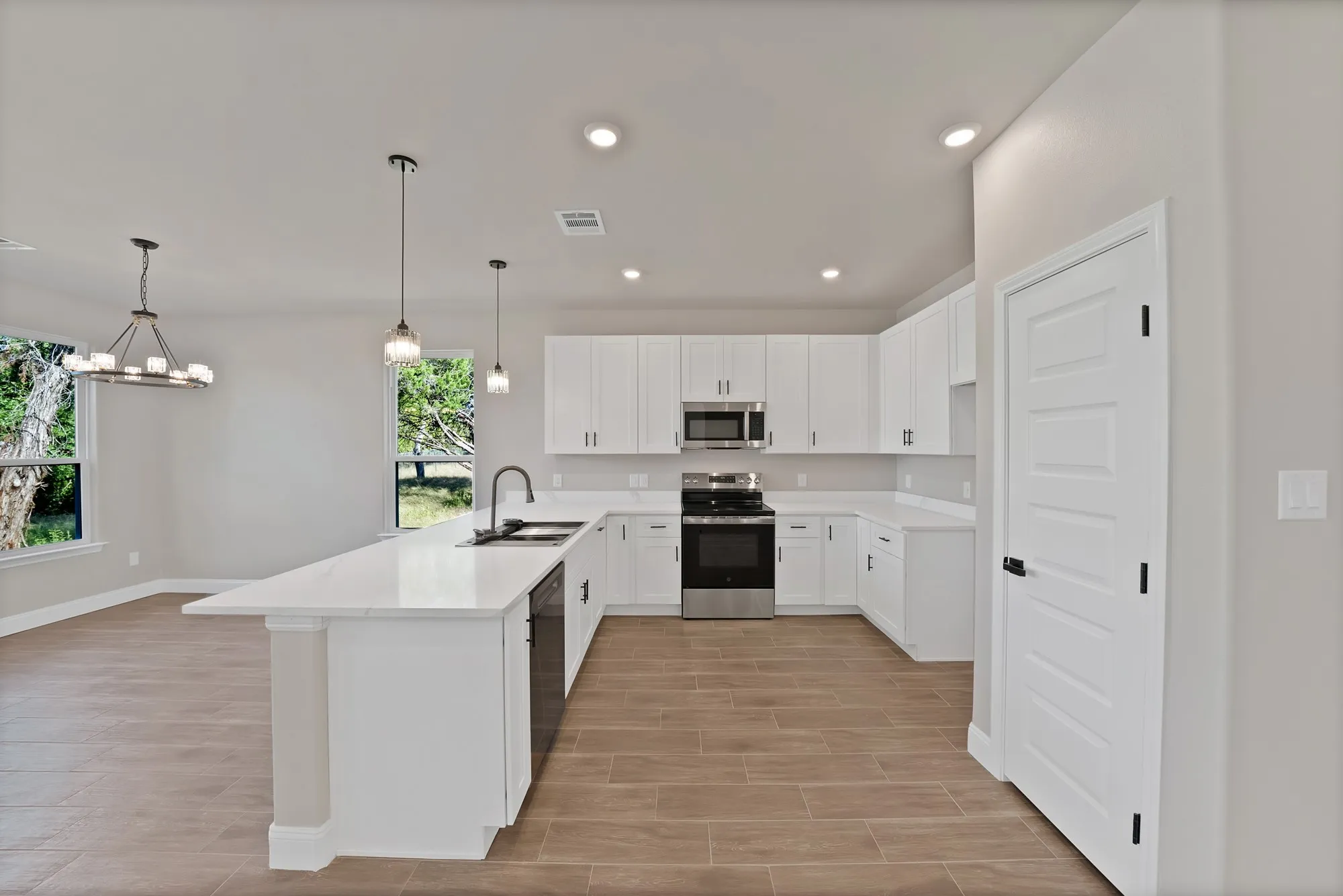 Single Family Residence For Sale in Hood County , 4713 Llano Street, Granbury, Texas 76048, 4 Bedroom, 2 Bathroom, 2 Garage spaces, 1,811 Sqft, built in 2026, Price $315,000, mls#21365853, Real Estate Agent in Granbury, Homes For Sale in Hood county, Homes For Sale in Granbury, Realtor in Granbury Texas, Real Estate Brokerage Independent Realty Texas, Luminita Cordes Realtor