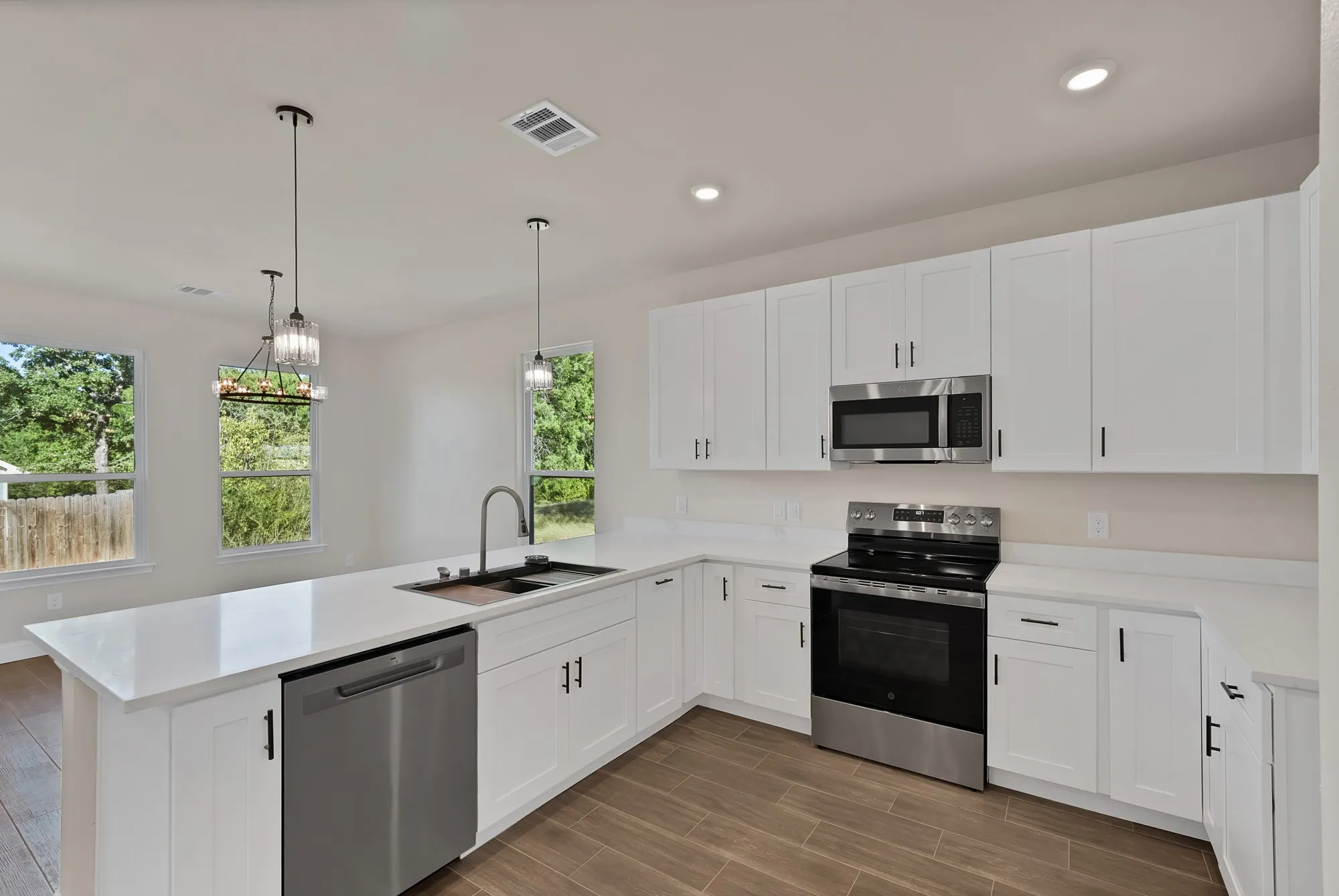 Single Family Residence For Sale in Hood County , 4713 Llano Street, Granbury, Texas 76048, 4 Bedroom, 2 Bathroom, 2 Garage spaces, 1,811 Sqft, built in 2026, Price $315,000, mls#21365853, Real Estate Agent in Granbury, Homes For Sale in Hood county, Homes For Sale in Granbury, Realtor in Granbury Texas, Real Estate Brokerage Independent Realty Texas, Luminita Cordes Realtor