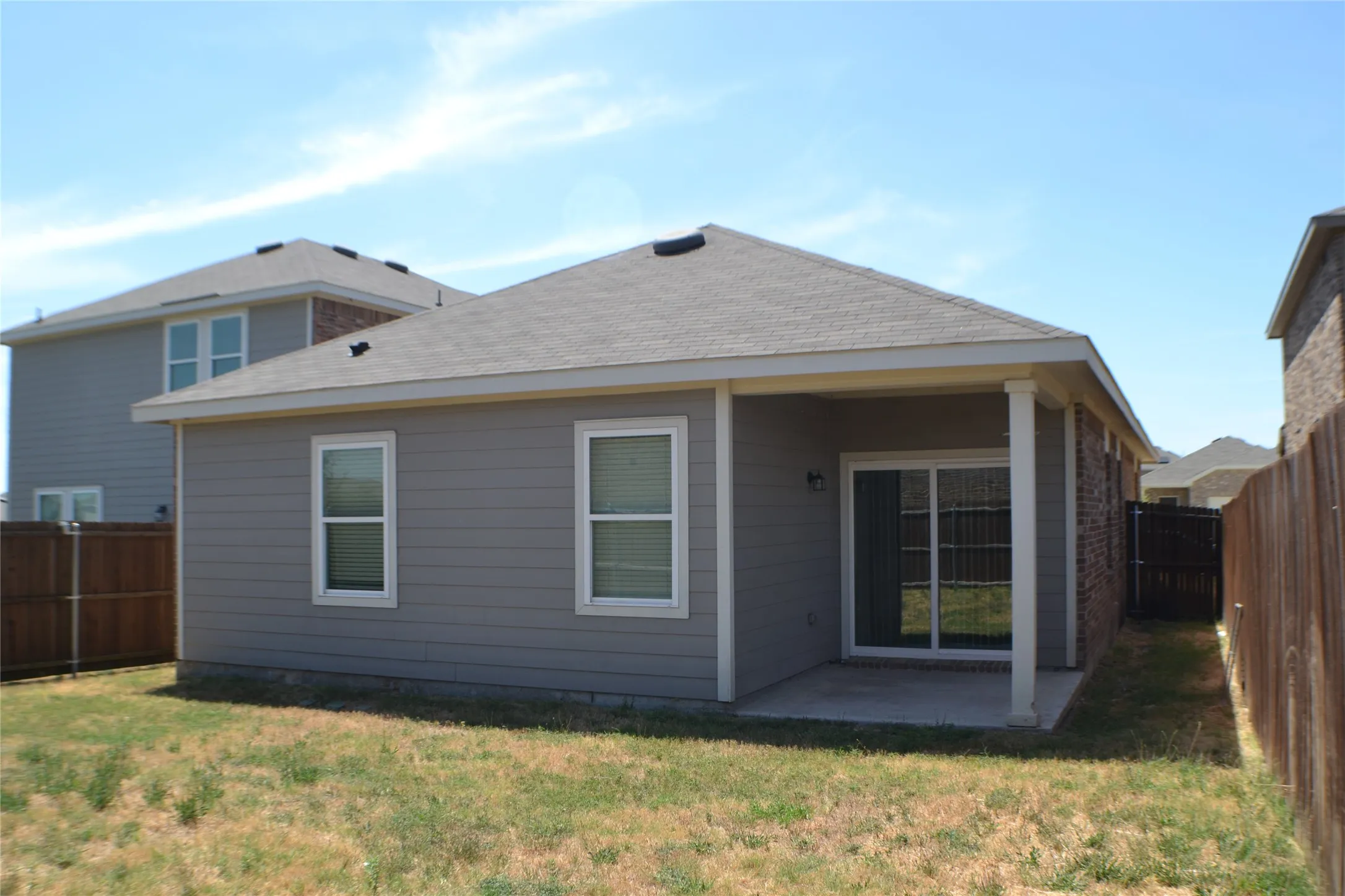 Single Family Residence For Rent in Kaufman County , 6417 Bishop, Forney, Texas 75126, 3 Bedroom, 2 Bathroom, 2 Garage spaces, 1,412 Sqft, built in 2021, mls#21365648, Real Estate Agent in Forney, Homes For Rent in Kaufman county, Homes For Rent in Forney, Realtor in Forney Texas, Real Estate Brokerage Independent Realty Texas, Luminita Cordes Realtor