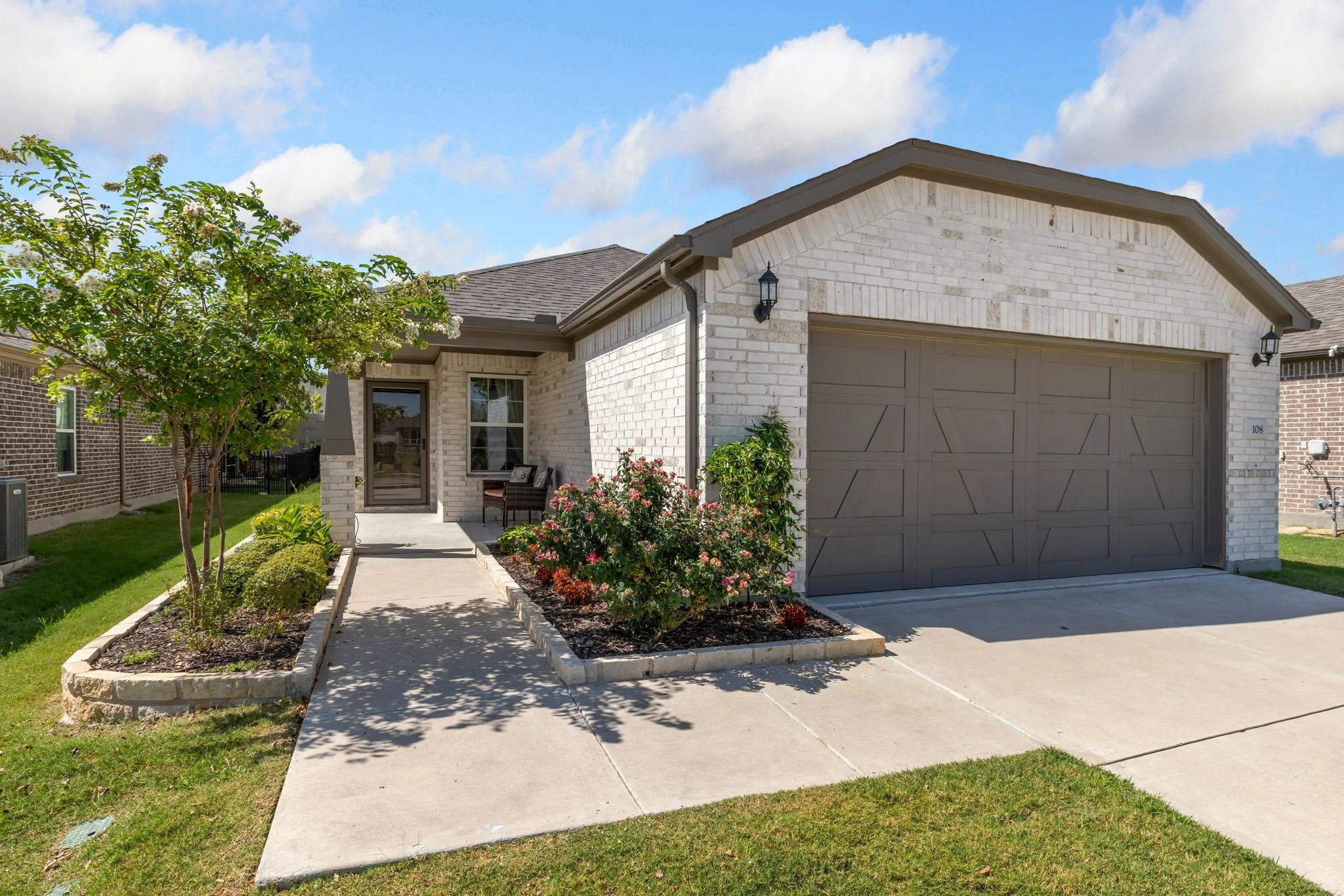 Single Family Residence For Sale in Collin County , 108 Sleepy Willow Lane, Mc Kinney, Texas 75071, 2 Bedroom, 2 Bathroom, 2 Garage spaces, 1,485 Sqft, built in 2022, mls#21365450, Real Estate Agent in Mc Kinney, Homes For Sale in Collin county, Homes For Sale in Mc Kinney, Realtor in Mc Kinney Texas, Real Estate Brokerage Independent Realty Texas, Luminita Cordes Realtor