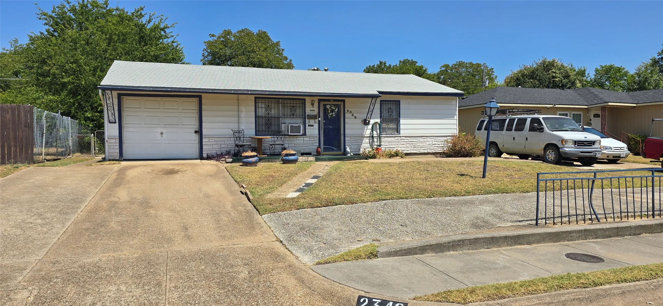 Single Family Residence For Sale in Dallas County , 2349 Talco Drive, Dallas, Texas 75241, 3 Bedroom, 1 Bathroom, 1 Garage spaces, 966 Sqft, built in 1959, mls#21365858, Real Estate Agent in Dallas, Homes For Sale in Dallas county, Homes For Sale in Dallas, Realtor in Dallas Texas, Real Estate Brokerage Independent Realty Texas, Luminita Cordes Realtor