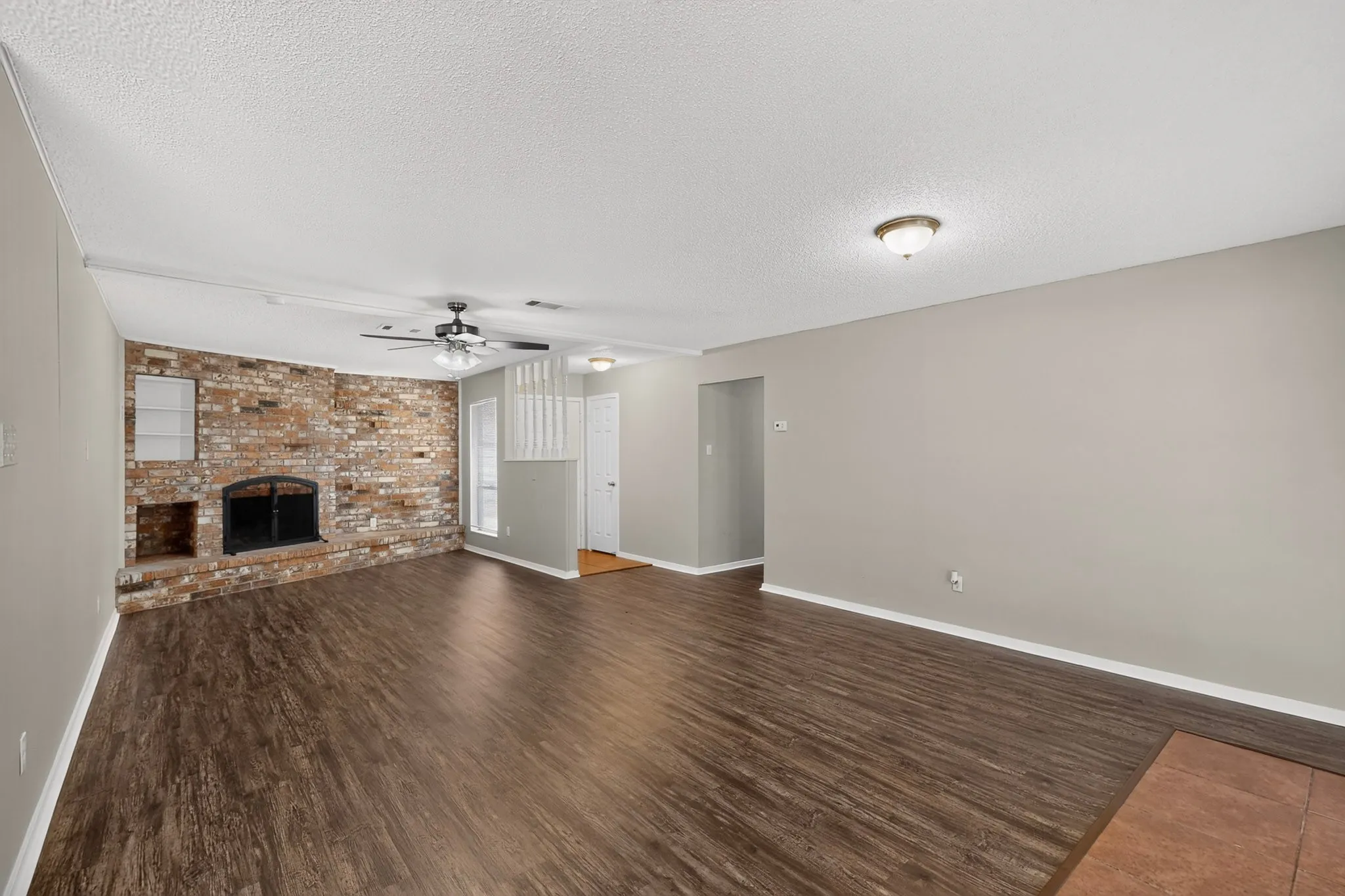 Single Family Residence For Sale in Tarrant County , 7448 Van Natta Lane, Fort Worth, Texas 76112, 3 Bedroom, 2 Bathroom, 2 Garage spaces, 1,392 Sqft, built in 1966, mls#21365856, Real Estate Agent in Fort Worth, Homes For Sale in Tarrant county, Homes For Sale in Fort Worth, Realtor in Fort Worth Texas, Real Estate Brokerage Independent Realty Texas, Luminita Cordes Realtor