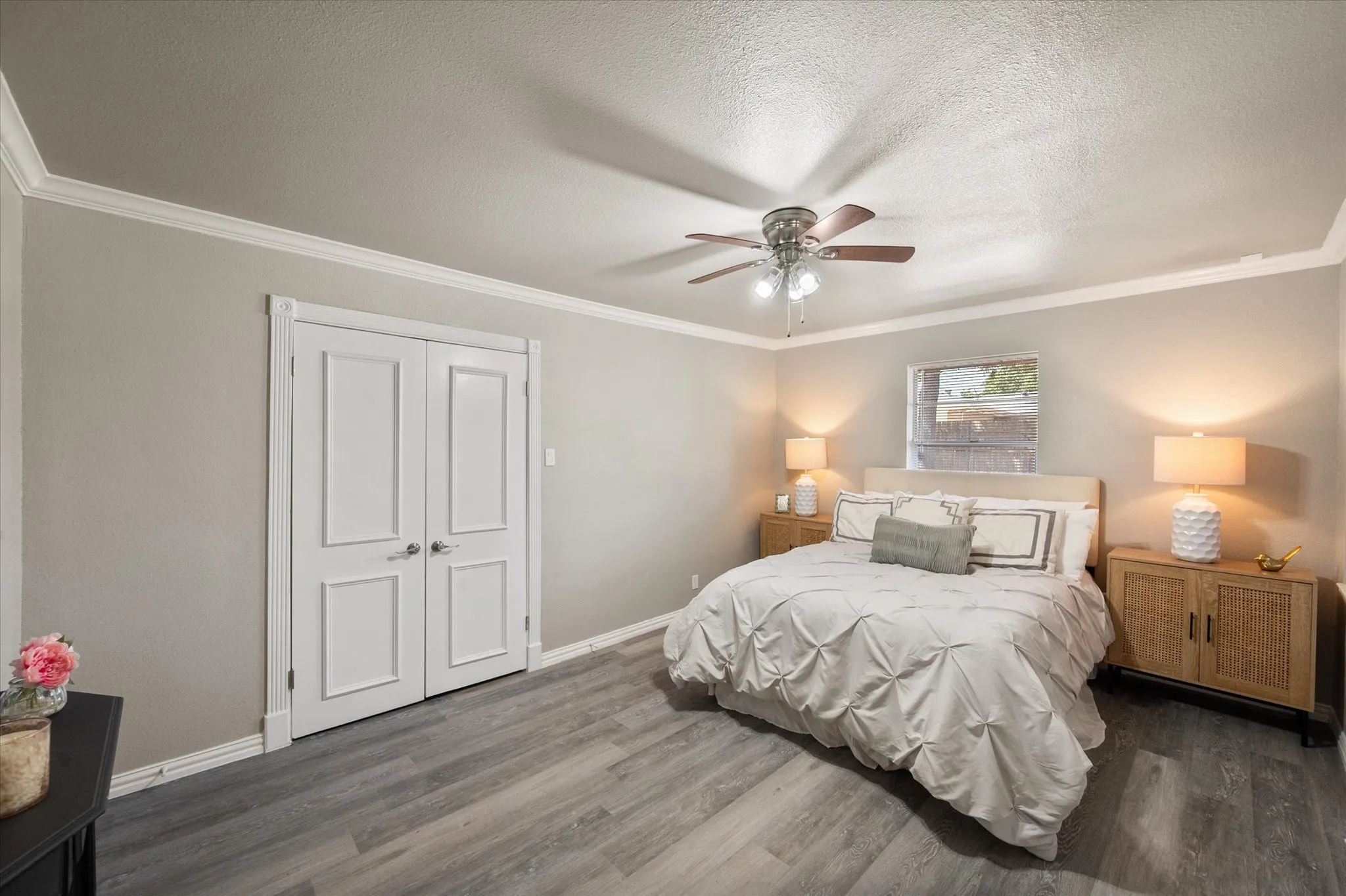 Single Family Residence For Sale in Dallas County , 710 Greenland Way, Grand Prairie, Texas 75050, 3 Bedroom, 2 Bathroom, 2 Garage spaces, 1,796 Sqft, built in 1962, mls#21338232, Real Estate Agent in Grand Prairie, Homes For Sale in Dallas county, Homes For Sale in Grand Prairie, Realtor in Grand Prairie Texas, Real Estate Brokerage Independent Realty Texas, Luminita Cordes Realtor