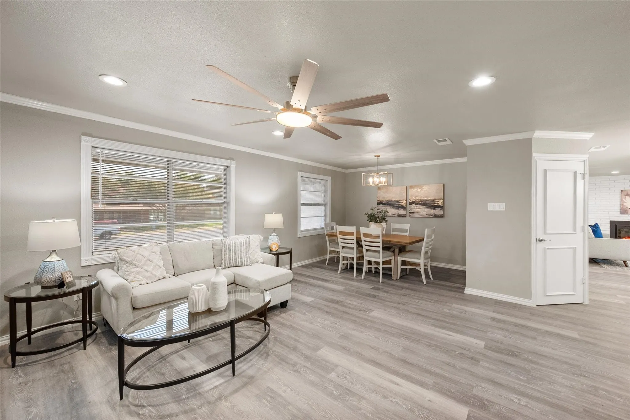 Single Family Residence For Sale in Dallas County , 710 Greenland Way, Grand Prairie, Texas 75050, 3 Bedroom, 2 Bathroom, 2 Garage spaces, 1,796 Sqft, built in 1962, mls#21338232, Real Estate Agent in Grand Prairie, Homes For Sale in Dallas county, Homes For Sale in Grand Prairie, Realtor in Grand Prairie Texas, Real Estate Brokerage Independent Realty Texas, Luminita Cordes Realtor