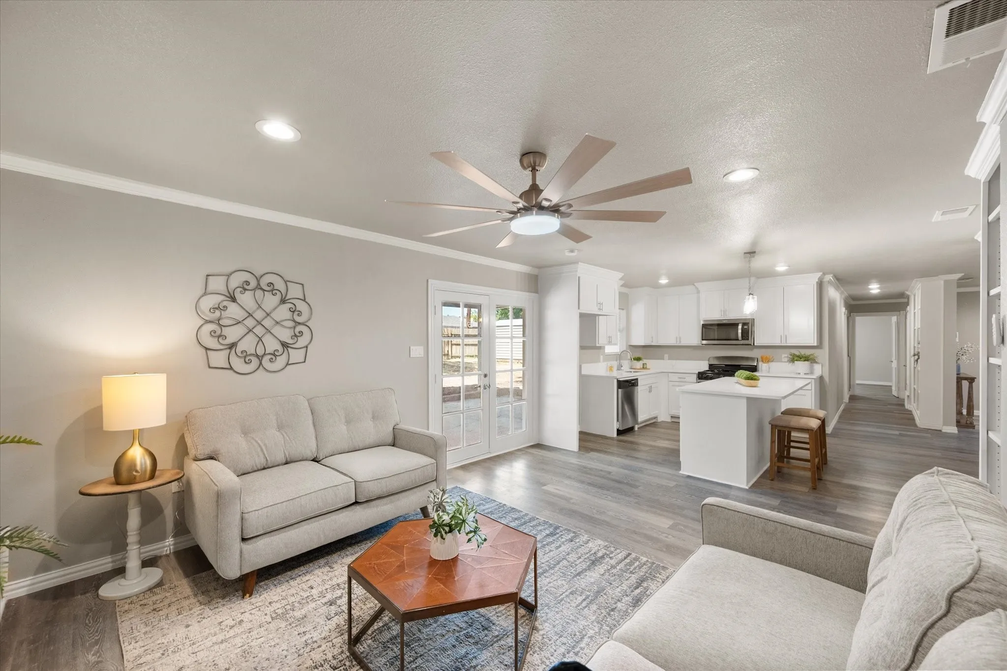 Single Family Residence For Sale in Dallas County , 710 Greenland Way, Grand Prairie, Texas 75050, 3 Bedroom, 2 Bathroom, 2 Garage spaces, 1,796 Sqft, built in 1962, mls#21338232, Real Estate Agent in Grand Prairie, Homes For Sale in Dallas county, Homes For Sale in Grand Prairie, Realtor in Grand Prairie Texas, Real Estate Brokerage Independent Realty Texas, Luminita Cordes Realtor