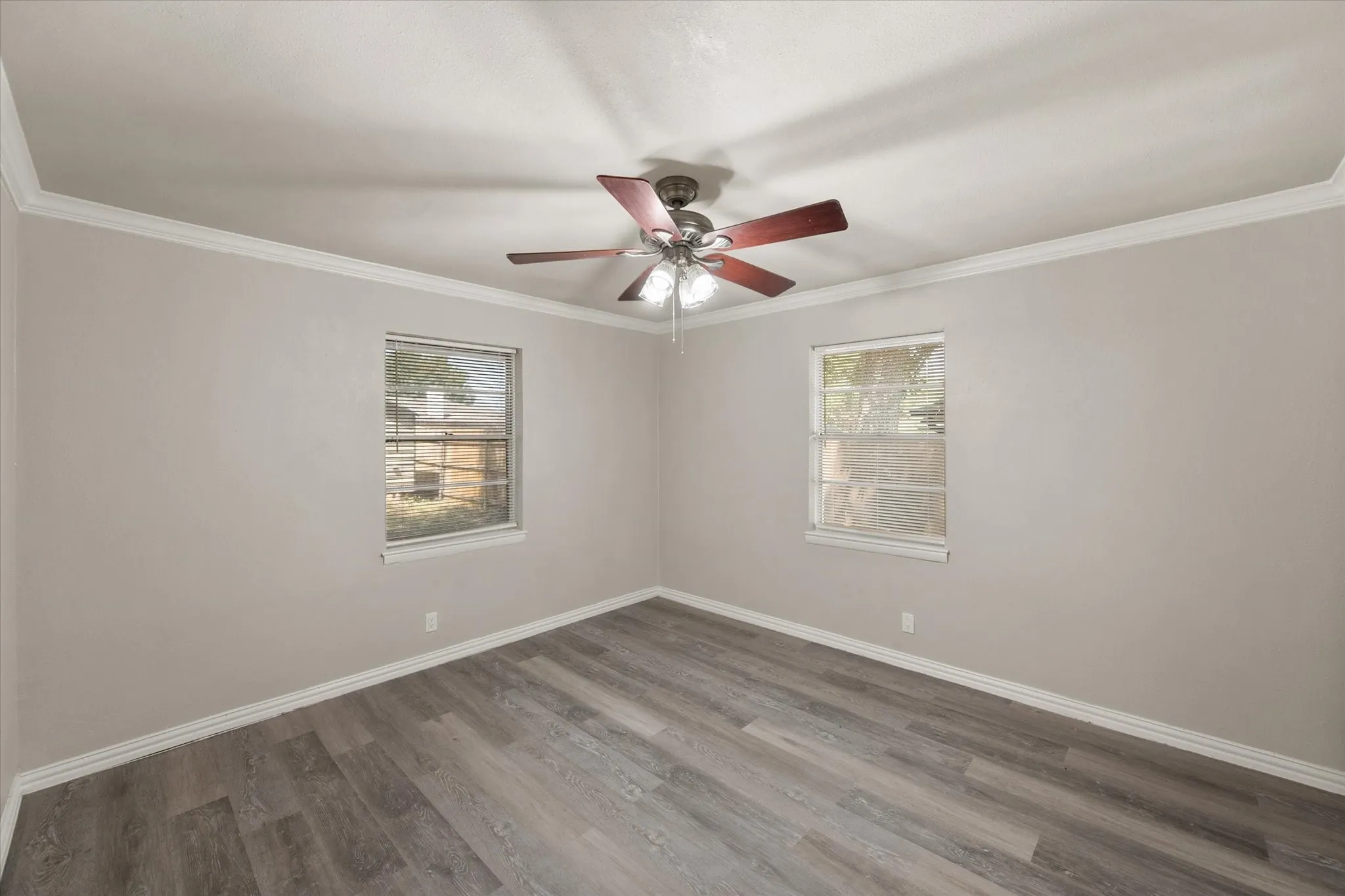 Single Family Residence For Sale in Dallas County , 710 Greenland Way, Grand Prairie, Texas 75050, 3 Bedroom, 2 Bathroom, 2 Garage spaces, 1,796 Sqft, built in 1962, mls#21338232, Real Estate Agent in Grand Prairie, Homes For Sale in Dallas county, Homes For Sale in Grand Prairie, Realtor in Grand Prairie Texas, Real Estate Brokerage Independent Realty Texas, Luminita Cordes Realtor