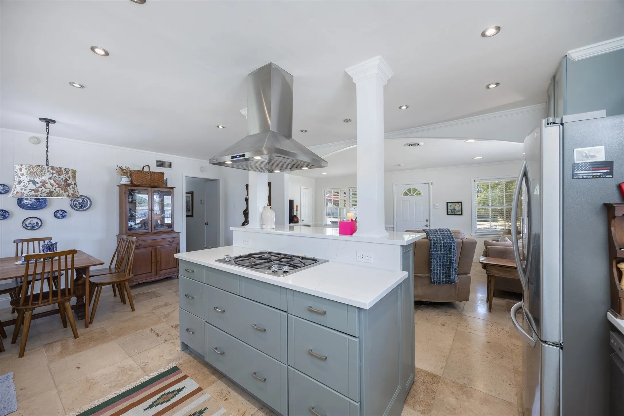 Single Family Residence For Sale in Dallas County , 11303 Rupley Lane, Dallas, Texas 75218, 3 Bedroom, 2 Bathroom, 2 Garage spaces, 1,305 Sqft, built in 1958, mls#21364007, Real Estate Agent in Dallas, Homes For Sale in Dallas county, Homes For Sale in Dallas, Realtor in Dallas Texas, Real Estate Brokerage Independent Realty Texas, Luminita Cordes Realtor