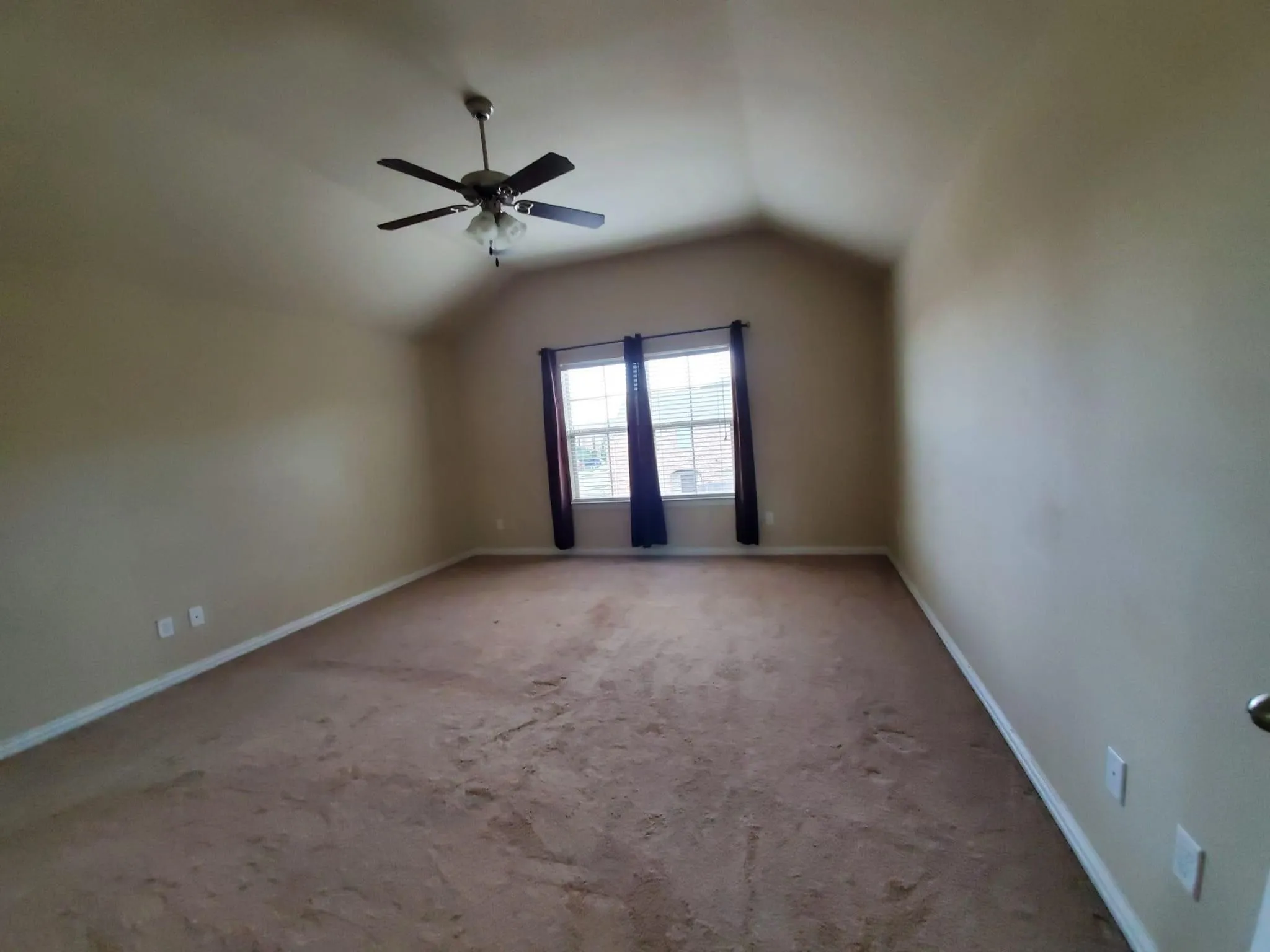 Townhouse For Rent in Dallas County , 4171 Florence Drive, Irving, Texas 75038, 3 Bedroom, 3 Bathroom, 2 Garage spaces, 1,960 Sqft, built in 2012, mls#21365869, Real Estate Agent in Irving, Homes For Rent in Dallas county, Homes For Rent in Irving, Realtor in Irving Texas, Real Estate Brokerage Independent Realty Texas, Luminita Cordes Realtor