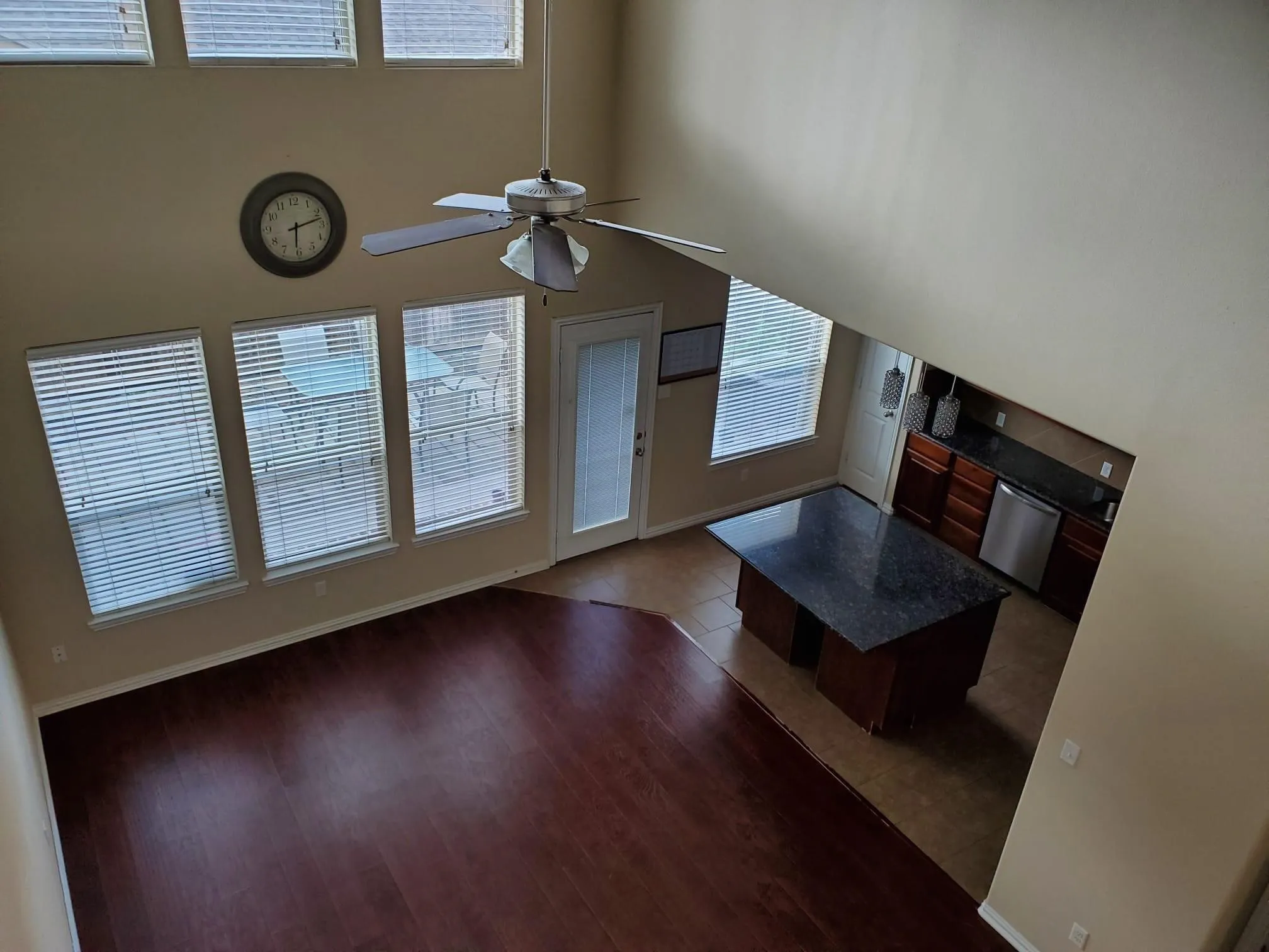 Townhouse For Rent in Dallas County , 4171 Florence Drive, Irving, Texas 75038, 3 Bedroom, 3 Bathroom, 2 Garage spaces, 1,960 Sqft, built in 2012, mls#21365869, Real Estate Agent in Irving, Homes For Rent in Dallas county, Homes For Rent in Irving, Realtor in Irving Texas, Real Estate Brokerage Independent Realty Texas, Luminita Cordes Realtor