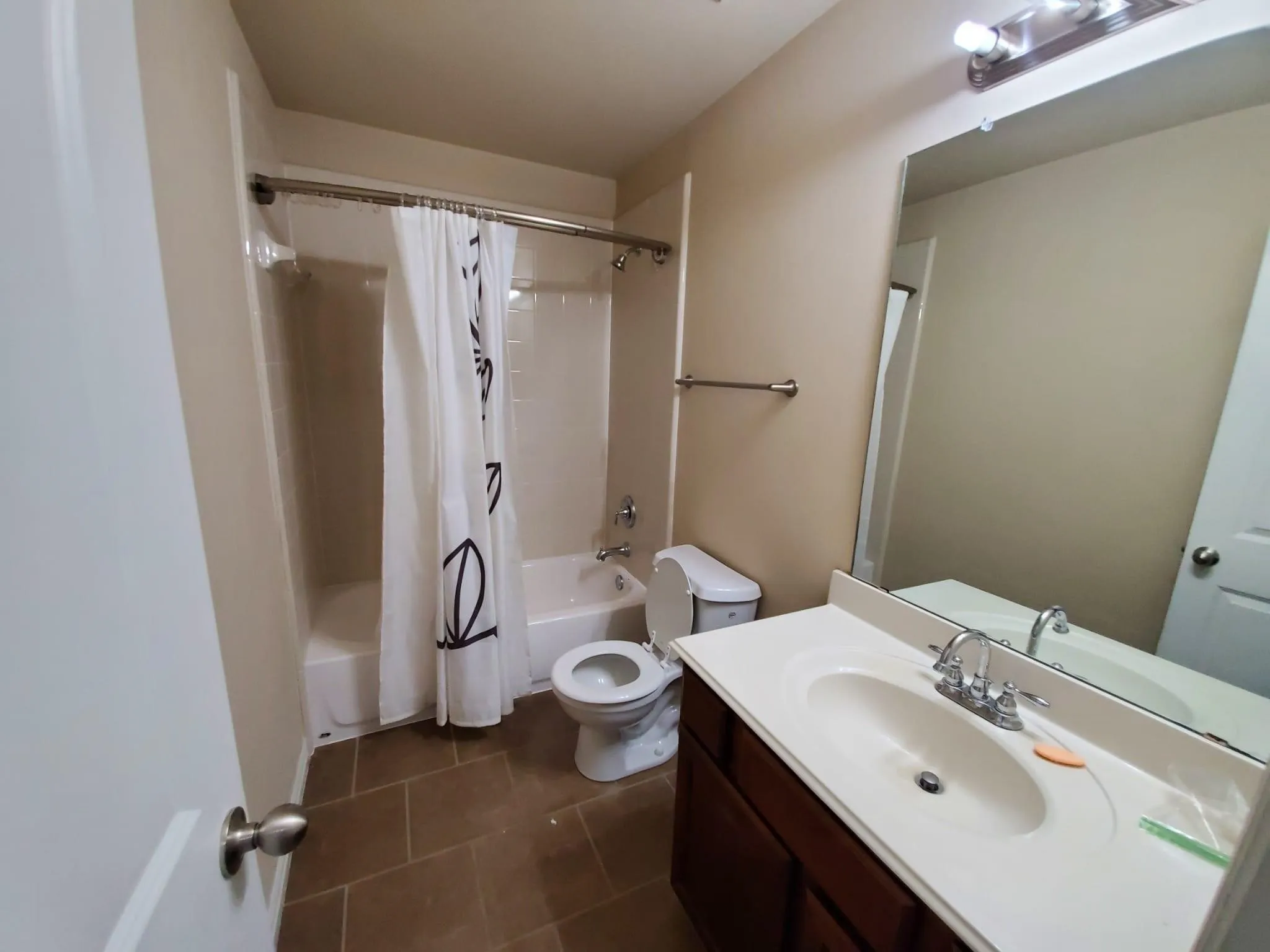 Townhouse For Rent in Dallas County , 4171 Florence Drive, Irving, Texas 75038, 3 Bedroom, 3 Bathroom, 2 Garage spaces, 1,960 Sqft, built in 2012, mls#21365869, Real Estate Agent in Irving, Homes For Rent in Dallas county, Homes For Rent in Irving, Realtor in Irving Texas, Real Estate Brokerage Independent Realty Texas, Luminita Cordes Realtor