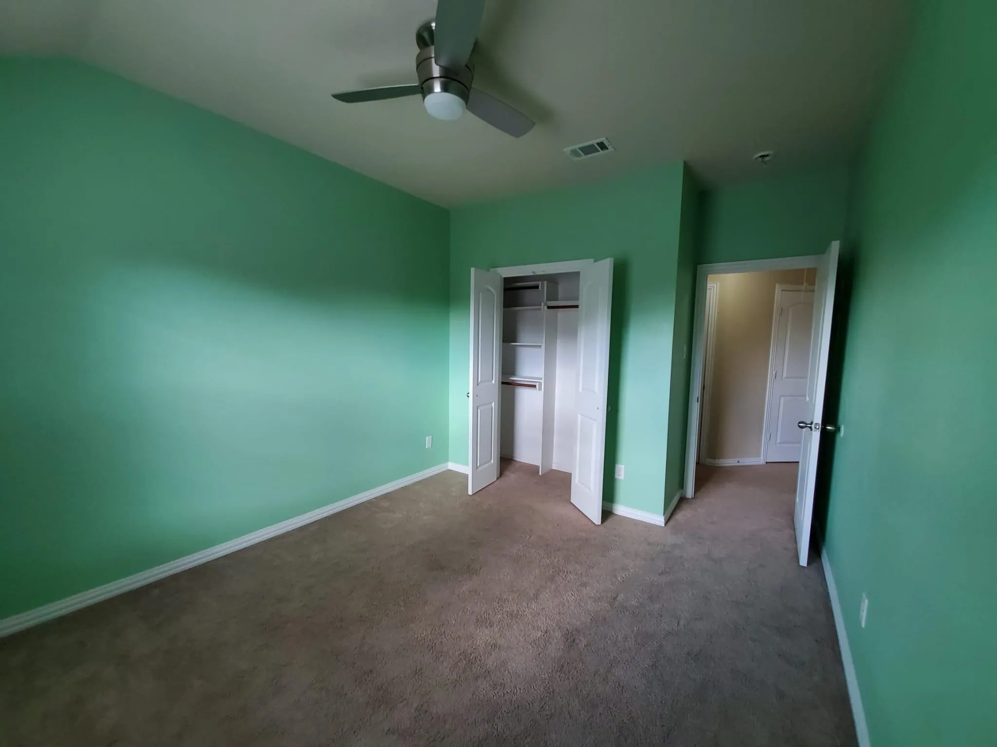 Townhouse For Rent in Dallas County , 4171 Florence Drive, Irving, Texas 75038, 3 Bedroom, 3 Bathroom, 2 Garage spaces, 1,960 Sqft, built in 2012, mls#21365869, Real Estate Agent in Irving, Homes For Rent in Dallas county, Homes For Rent in Irving, Realtor in Irving Texas, Real Estate Brokerage Independent Realty Texas, Luminita Cordes Realtor