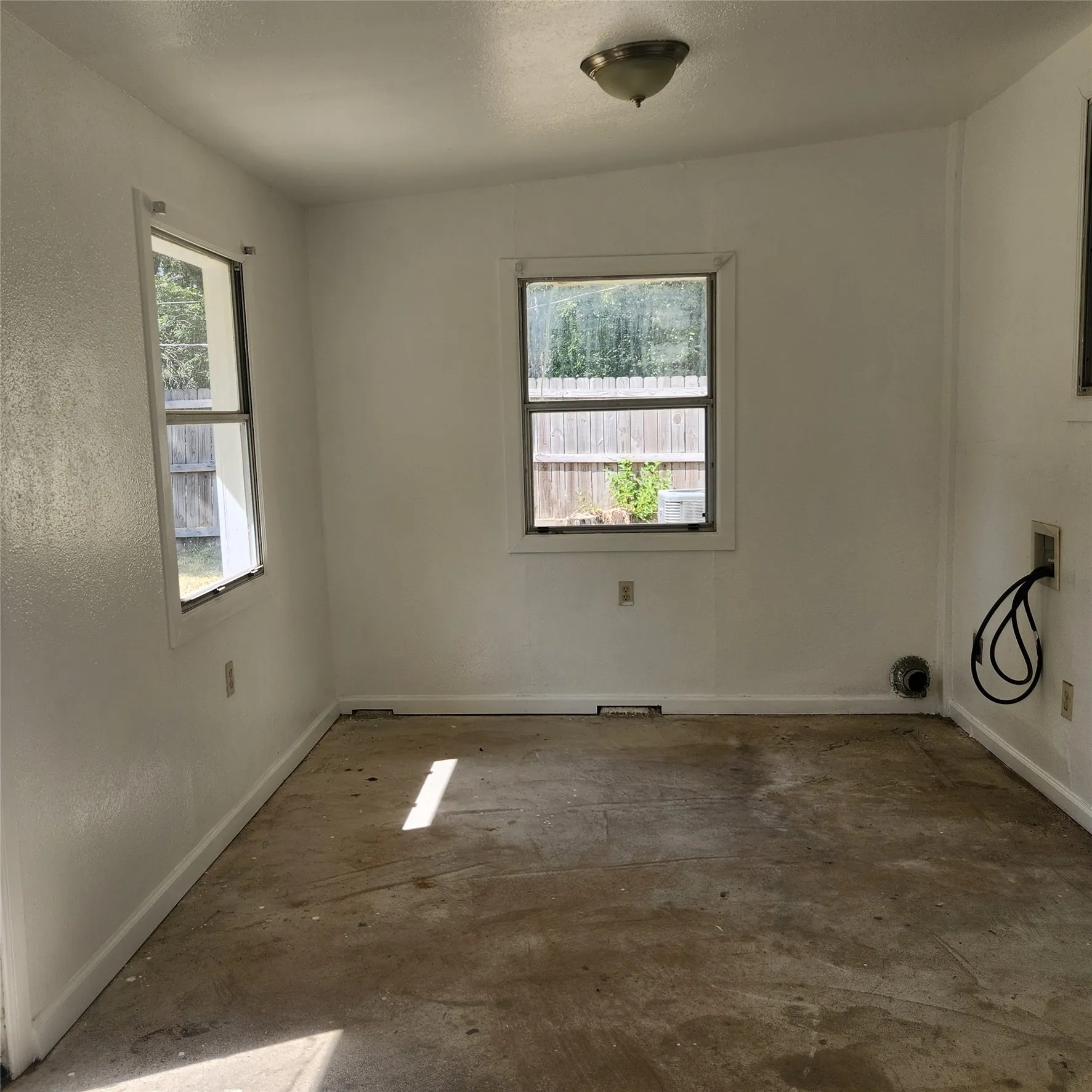 Single Family Residence For Sale in Dallas County , 6028 Billingsley Street, Sachse, Texas 75048, 3 Bedroom, 1 Bathroom, Garage spaces, 1,165 Sqft, built in 1961, mls#21365870, Real Estate Agent in Sachse, Homes For Sale in Dallas county, Homes For Sale in Sachse, Realtor in Sachse Texas, Real Estate Brokerage Independent Realty Texas, Luminita Cordes Realtor