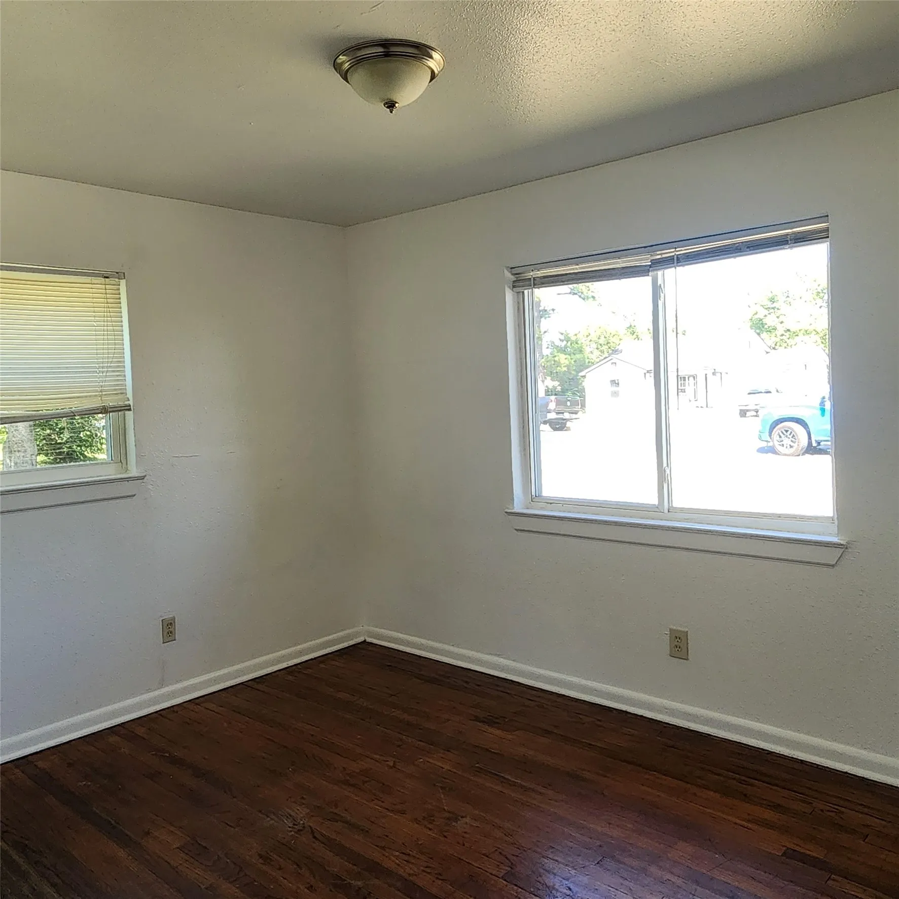 Single Family Residence For Sale in Dallas County , 6028 Billingsley Street, Sachse, Texas 75048, 3 Bedroom, 1 Bathroom, Garage spaces, 1,165 Sqft, built in 1961, mls#21365870, Real Estate Agent in Sachse, Homes For Sale in Dallas county, Homes For Sale in Sachse, Realtor in Sachse Texas, Real Estate Brokerage Independent Realty Texas, Luminita Cordes Realtor