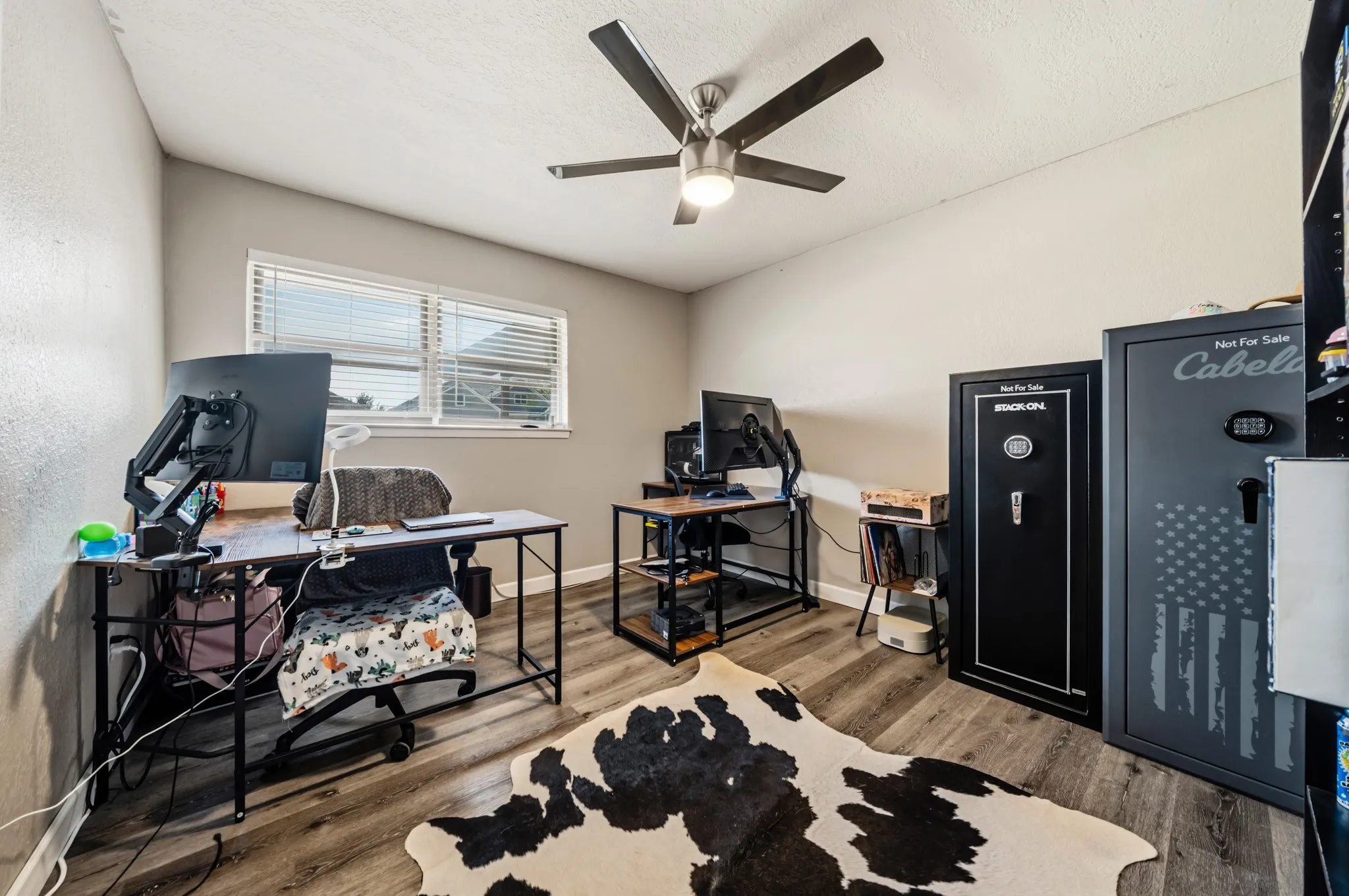 Single Family Residence For Sale in Mc Lennan County , 141 Swan, Waco, Texas 76708, 3 Bedroom, 2 Bathroom, 2 Garage spaces, 1,370 Sqft, built in 1977, mls#21365872, Real Estate Agent in Waco, Homes For Sale in Mc Lennan county, Homes For Sale in Waco, Realtor in Waco Texas, Real Estate Brokerage Independent Realty Texas, Luminita Cordes Realtor
