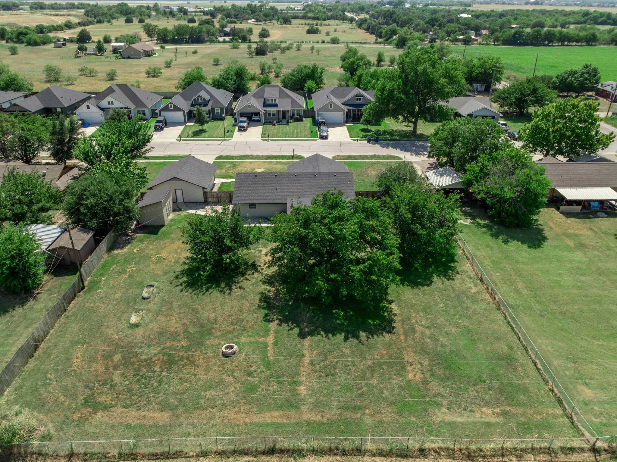 Single Family Residence For Sale in Mc Lennan County , 141 Swan, Waco, Texas 76708, 3 Bedroom, 2 Bathroom, 2 Garage spaces, 1,370 Sqft, built in 1977, mls#21365872, Real Estate Agent in Waco, Homes For Sale in Mc Lennan county, Homes For Sale in Waco, Realtor in Waco Texas, Real Estate Brokerage Independent Realty Texas, Luminita Cordes Realtor