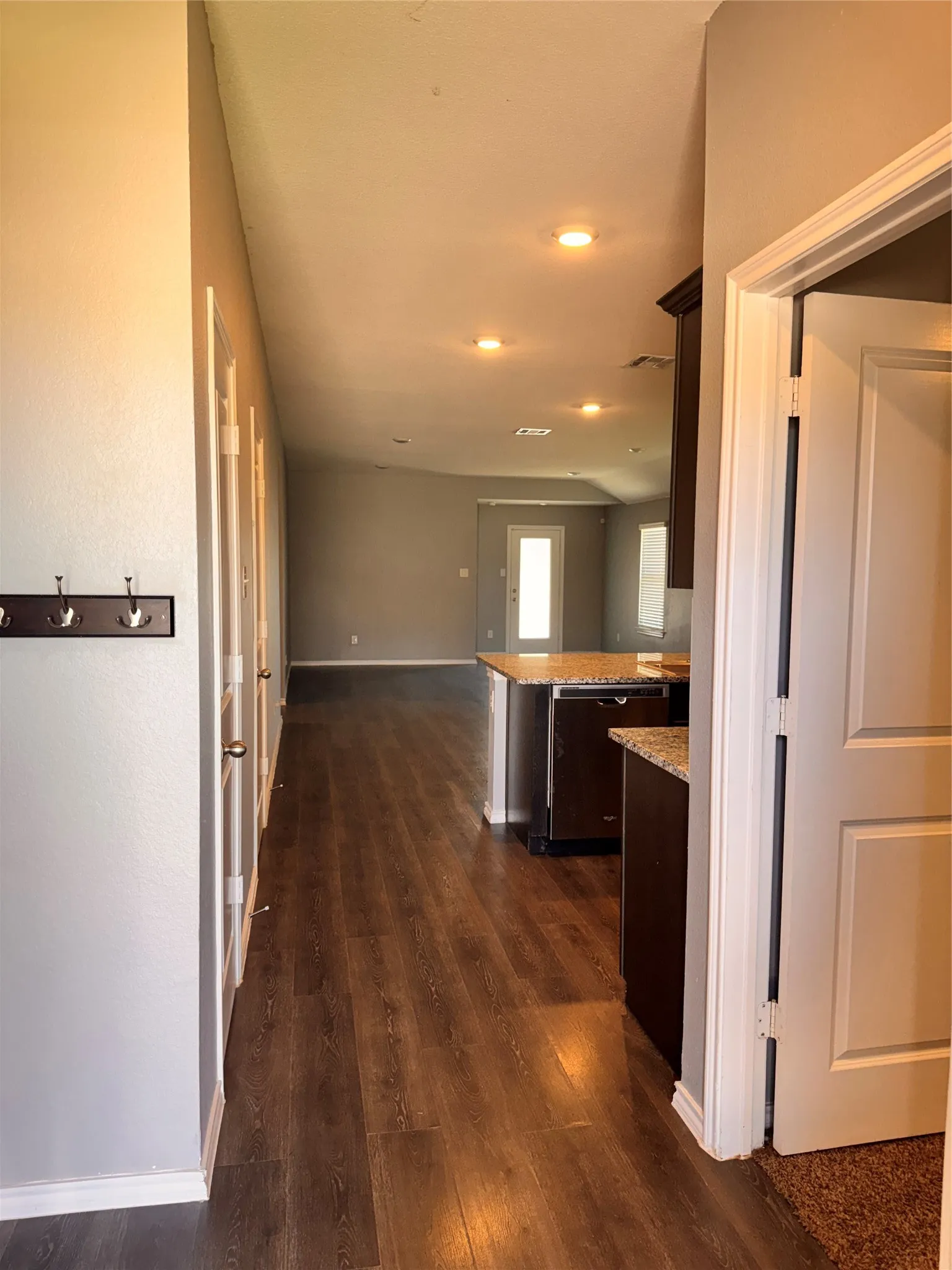 Single Family Residence For Rent in Hunt County , 2900 Buttonbush Drive, Royse City, Texas 75189, 4 Bedroom, 2 Bathroom, 2 Garage spaces, 1,924 Sqft, built in 2021, mls#21365881, Real Estate Agent in Royse City, Homes For Rent in Hunt county, Homes For Rent in Royse City, Realtor in Royse City Texas, Real Estate Brokerage Independent Realty Texas, Luminita Cordes Realtor
