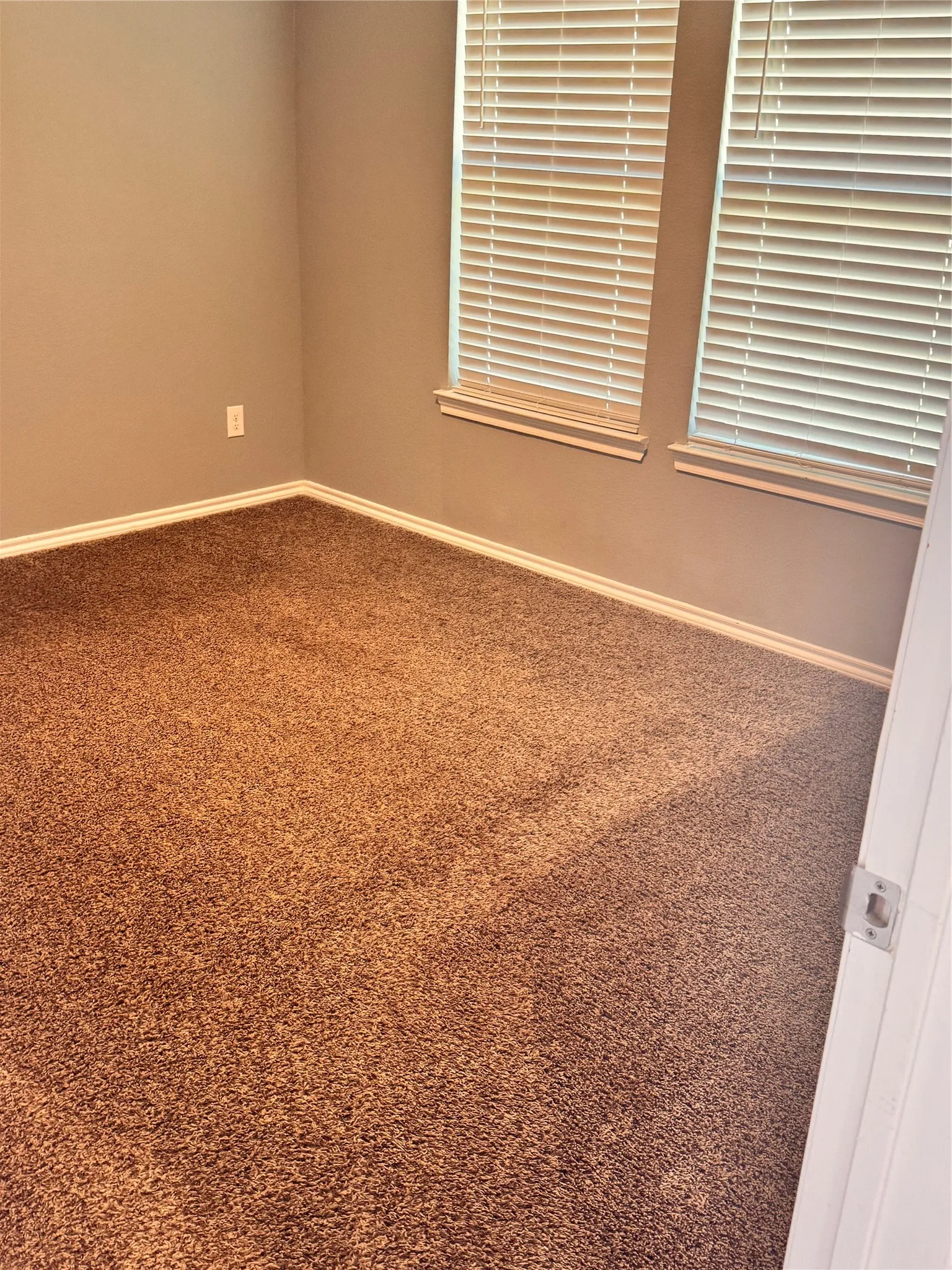 Single Family Residence For Rent in Hunt County , 2900 Buttonbush Drive, Royse City, Texas 75189, 4 Bedroom, 2 Bathroom, 2 Garage spaces, 1,924 Sqft, built in 2021, mls#21365881, Real Estate Agent in Royse City, Homes For Rent in Hunt county, Homes For Rent in Royse City, Realtor in Royse City Texas, Real Estate Brokerage Independent Realty Texas, Luminita Cordes Realtor