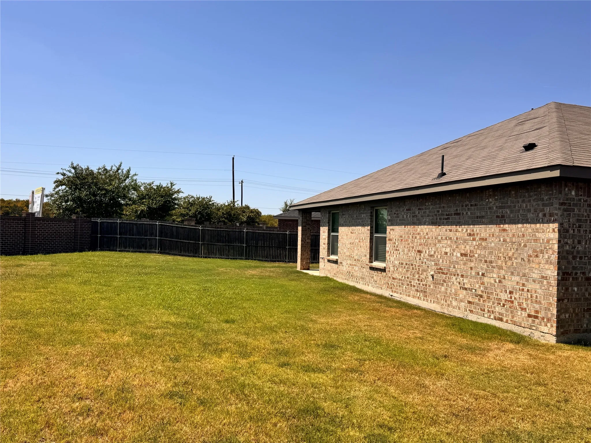 Single Family Residence For Rent in Hunt County , 2900 Buttonbush Drive, Royse City, Texas 75189, 4 Bedroom, 2 Bathroom, 2 Garage spaces, 1,924 Sqft, built in 2021, mls#21365881, Real Estate Agent in Royse City, Homes For Rent in Hunt county, Homes For Rent in Royse City, Realtor in Royse City Texas, Real Estate Brokerage Independent Realty Texas, Luminita Cordes Realtor