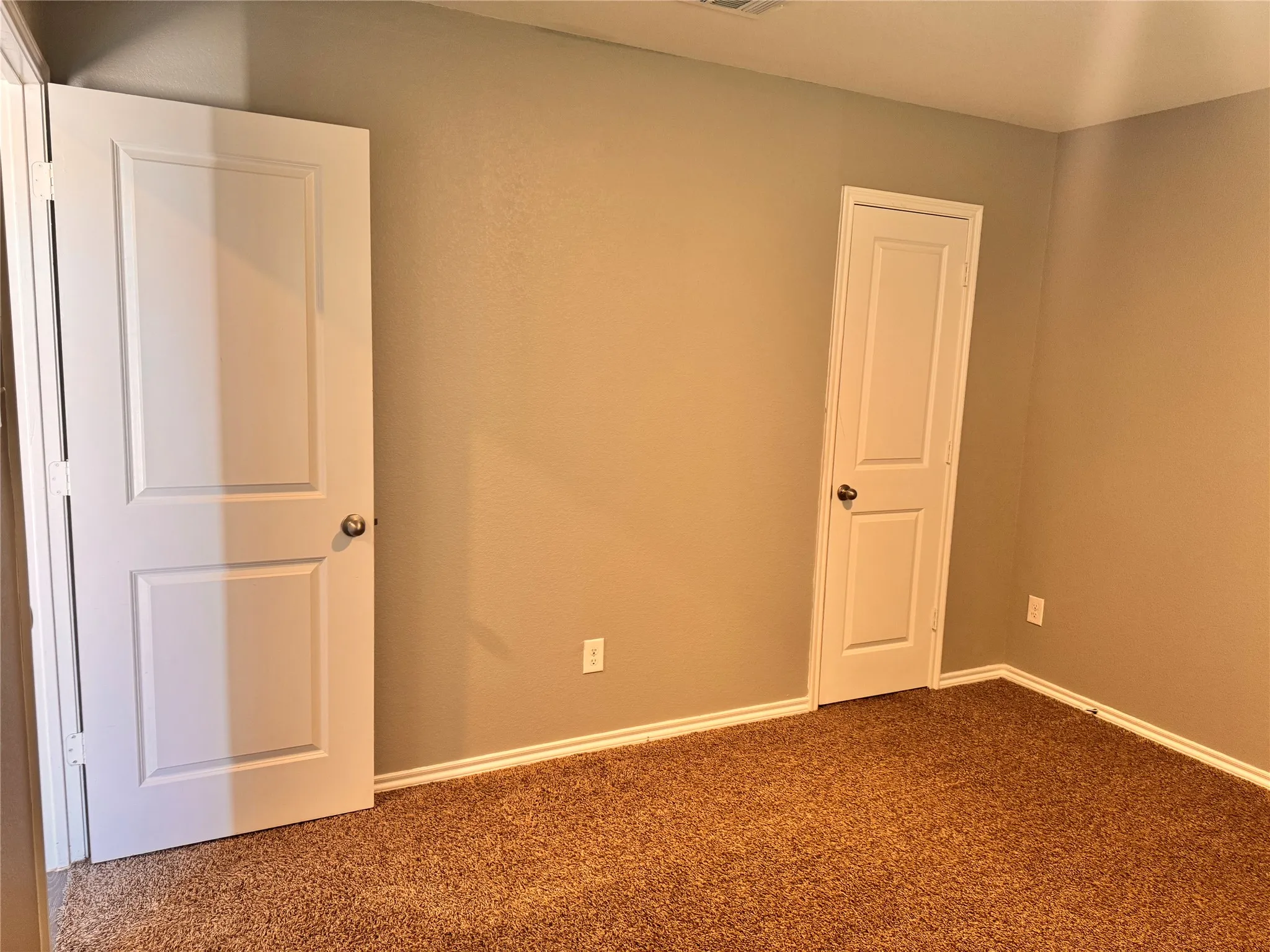 Single Family Residence For Rent in Hunt County , 2900 Buttonbush Drive, Royse City, Texas 75189, 4 Bedroom, 2 Bathroom, 2 Garage spaces, 1,924 Sqft, built in 2021, mls#21365881, Real Estate Agent in Royse City, Homes For Rent in Hunt county, Homes For Rent in Royse City, Realtor in Royse City Texas, Real Estate Brokerage Independent Realty Texas, Luminita Cordes Realtor