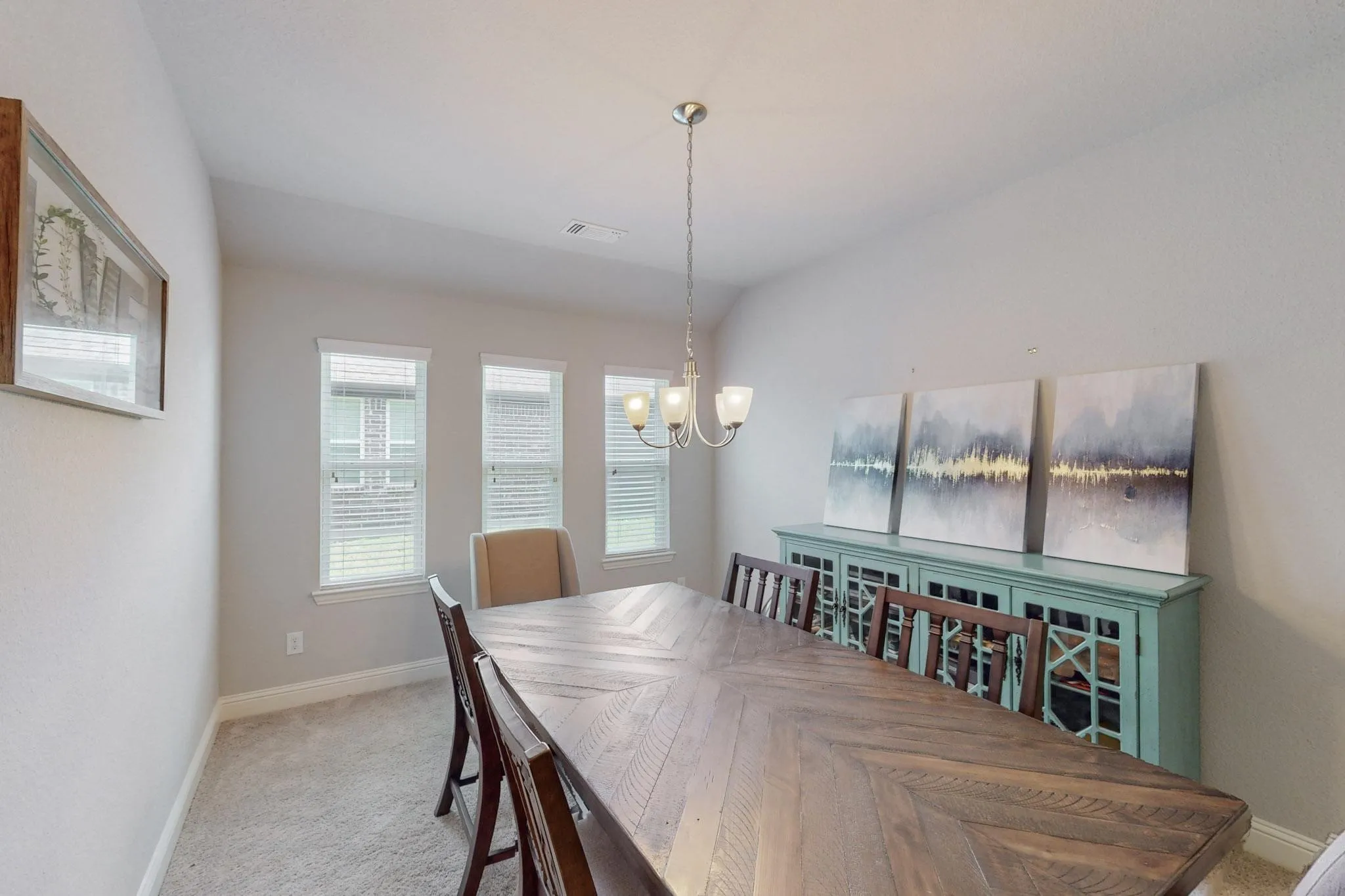 Single Family Residence For Sale in Rockwall County , 521 Hunt Farms Road, Fate, Texas 75189, 4 Bedroom, 4 Bathroom, 2 Garage spaces, 2,818 Sqft, built in 2016, Price $399,900, mls#21364712, Real Estate Agent in Fate, Homes For Sale in Rockwall county, Homes For Sale in Fate, Realtor in Fate Texas, Real Estate Brokerage Independent Realty Texas, Luminita Cordes Realtor