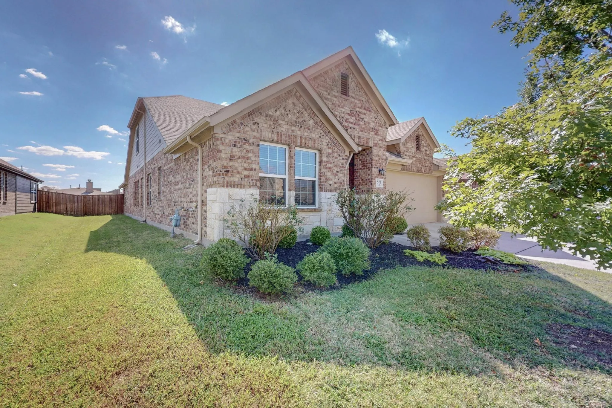 Single Family Residence For Sale in Rockwall County , 521 Hunt Farms Road, Fate, Texas 75189, 4 Bedroom, 4 Bathroom, 2 Garage spaces, 2,818 Sqft, built in 2016, Price $399,900, mls#21364712, Real Estate Agent in Fate, Homes For Sale in Rockwall county, Homes For Sale in Fate, Realtor in Fate Texas, Real Estate Brokerage Independent Realty Texas, Luminita Cordes Realtor