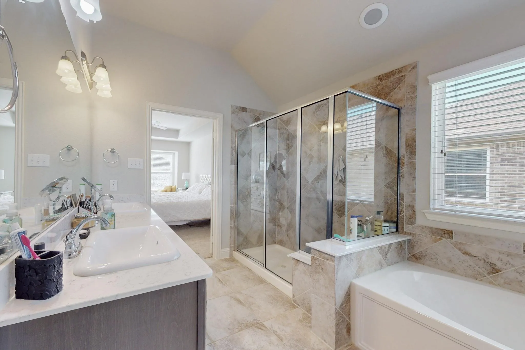 Single Family Residence For Sale in Rockwall County , 521 Hunt Farms Road, Fate, Texas 75189, 4 Bedroom, 4 Bathroom, 2 Garage spaces, 2,818 Sqft, built in 2016, Price $399,900, mls#21364712, Real Estate Agent in Fate, Homes For Sale in Rockwall county, Homes For Sale in Fate, Realtor in Fate Texas, Real Estate Brokerage Independent Realty Texas, Luminita Cordes Realtor