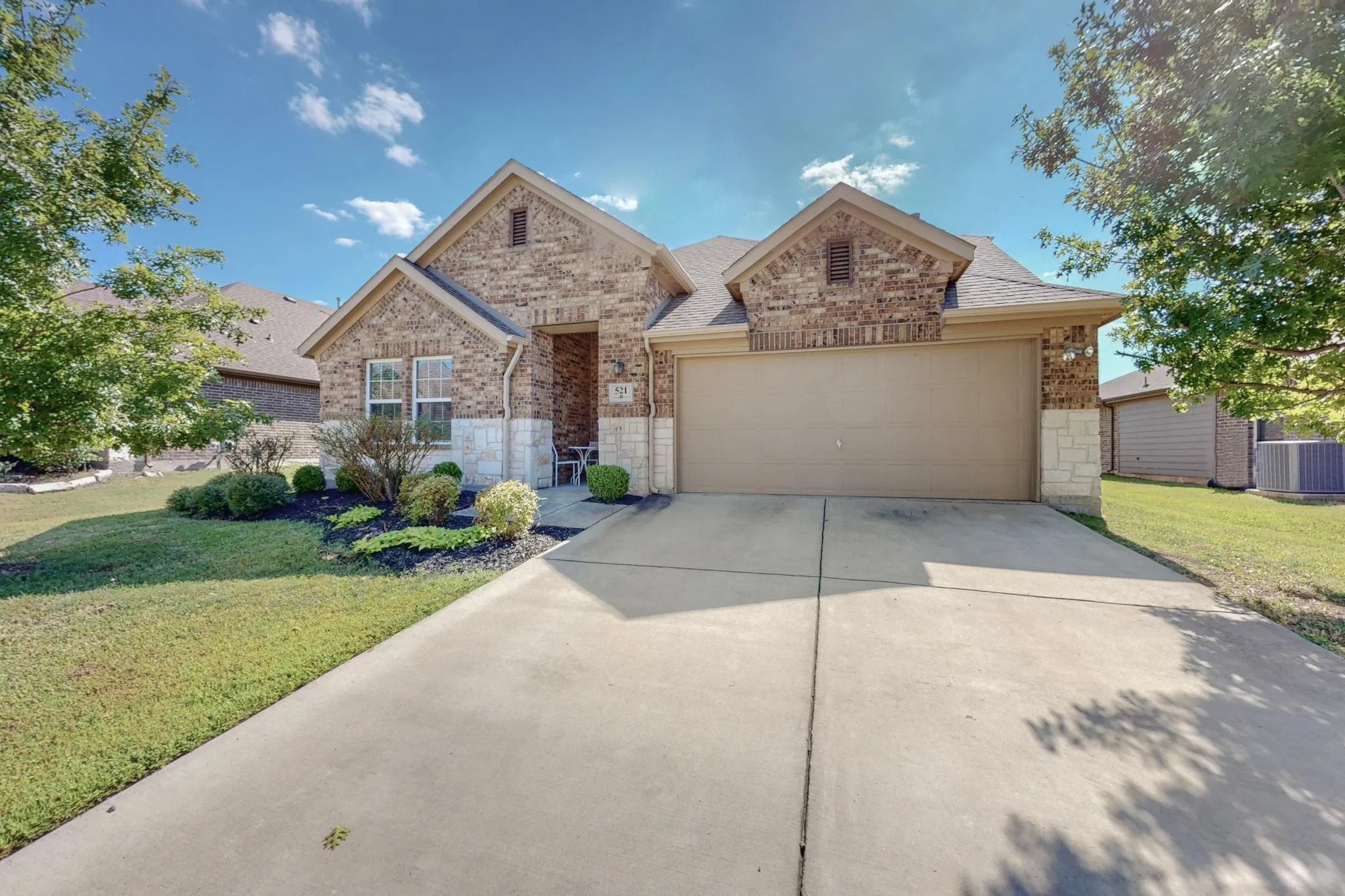 Single Family Residence For Sale in Rockwall County , 521 Hunt Farms Road, Fate, Texas 75189, 4 Bedroom, 4 Bathroom, 2 Garage spaces, 2,818 Sqft, built in 2016, Price $399,900, mls#21364712, Real Estate Agent in Fate, Homes For Sale in Rockwall county, Homes For Sale in Fate, Realtor in Fate Texas, Real Estate Brokerage Independent Realty Texas, Luminita Cordes Realtor