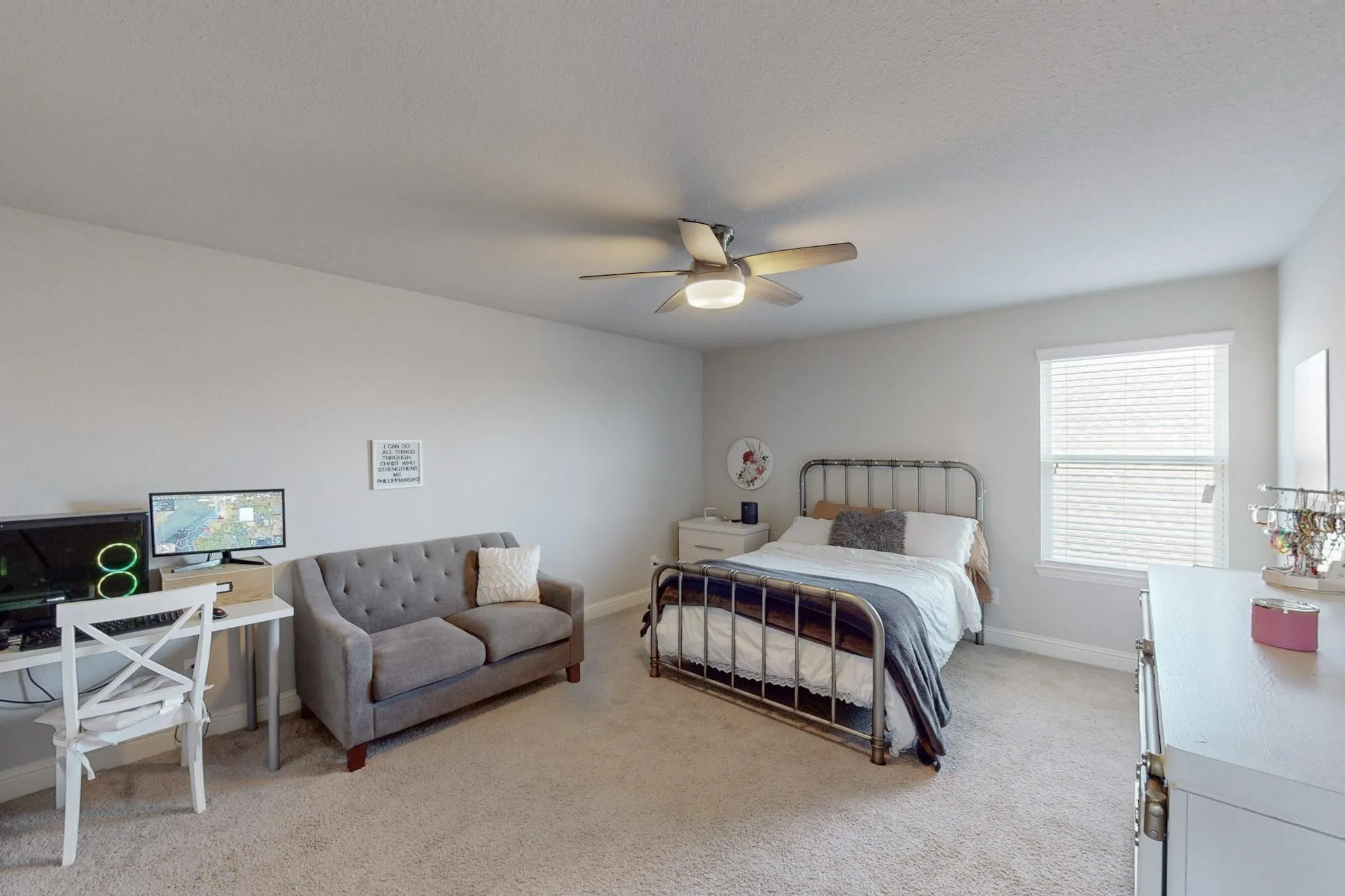 Single Family Residence For Sale in Rockwall County , 521 Hunt Farms Road, Fate, Texas 75189, 4 Bedroom, 4 Bathroom, 2 Garage spaces, 2,818 Sqft, built in 2016, Price $399,900, mls#21364712, Real Estate Agent in Fate, Homes For Sale in Rockwall county, Homes For Sale in Fate, Realtor in Fate Texas, Real Estate Brokerage Independent Realty Texas, Luminita Cordes Realtor
