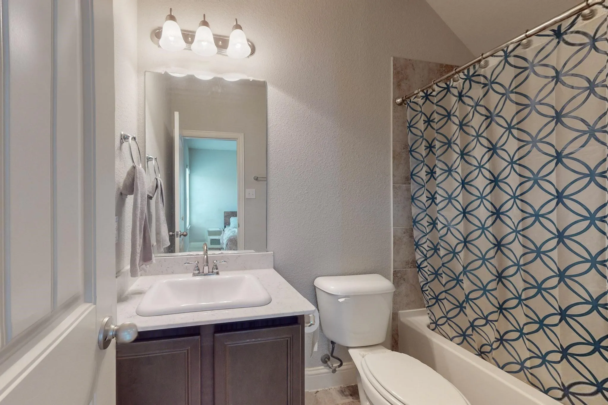 Single Family Residence For Sale in Rockwall County , 521 Hunt Farms Road, Fate, Texas 75189, 4 Bedroom, 4 Bathroom, 2 Garage spaces, 2,818 Sqft, built in 2016, Price $399,900, mls#21364712, Real Estate Agent in Fate, Homes For Sale in Rockwall county, Homes For Sale in Fate, Realtor in Fate Texas, Real Estate Brokerage Independent Realty Texas, Luminita Cordes Realtor
