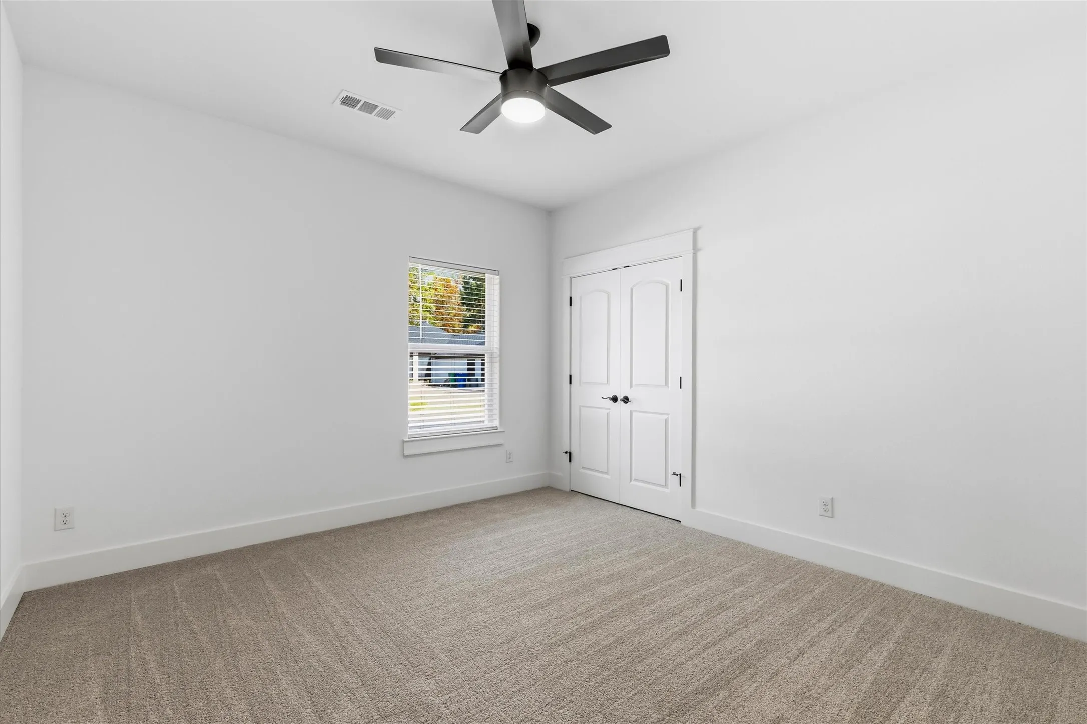 Guest bedroom 2