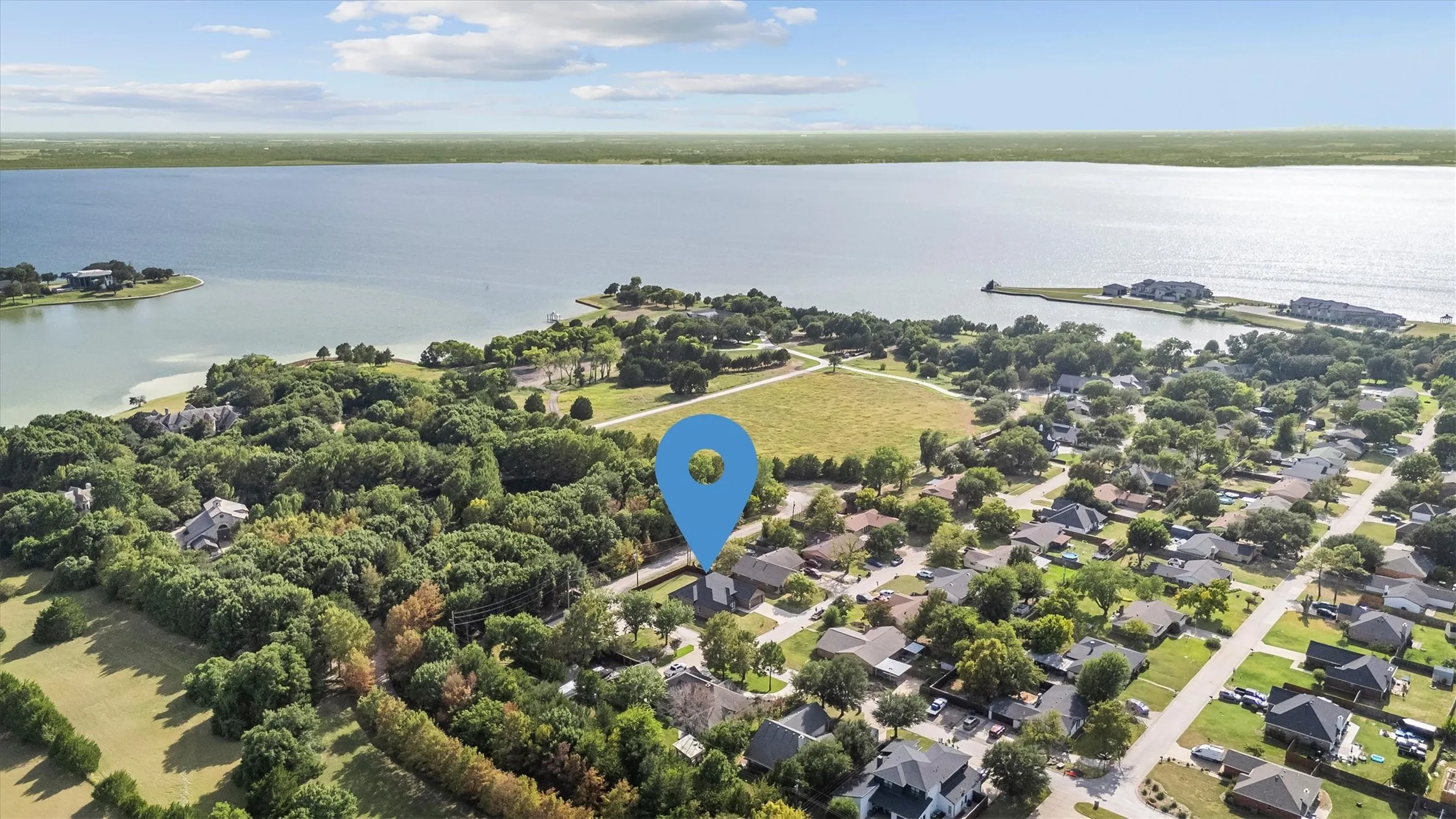 Walk down to Lake Ray Hubbard