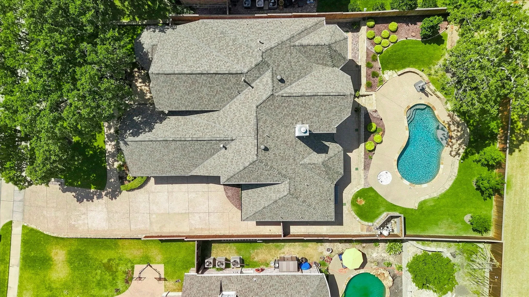 Single Family Residence For Sale in Tarrant County , 708 Lakeway Drive, Keller, Texas 76248, 5 Bedroom, 4 Bathroom, 3 Garage spaces, 4,430 Sqft, built in 1999, mls#21364717, Real Estate Agent in Keller, Homes For Sale in Tarrant county, Homes For Sale in Keller, Realtor in Keller Texas, Real Estate Brokerage Independent Realty Texas, Luminita Cordes Realtor
