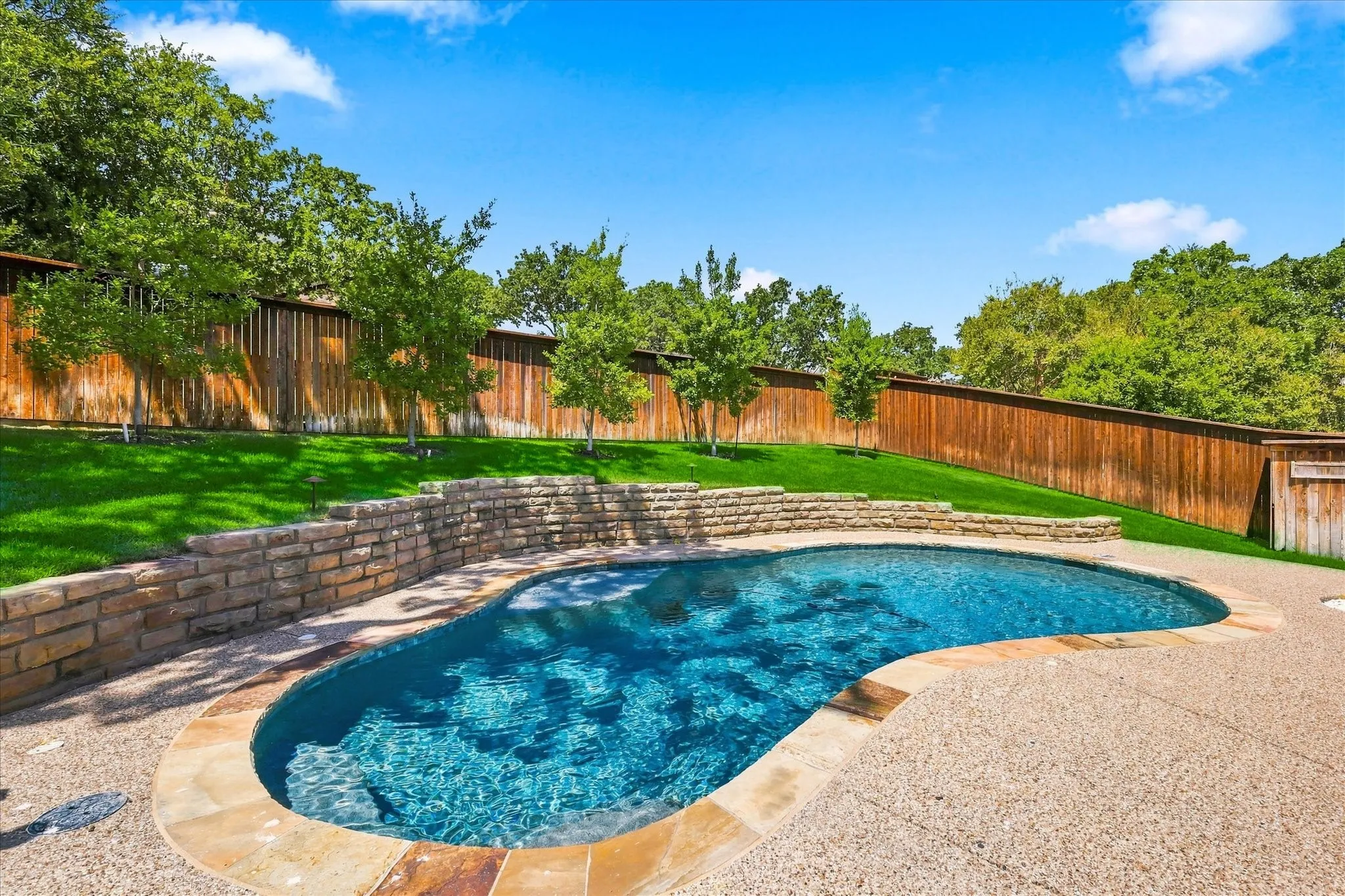 Single Family Residence For Sale in Tarrant County , 708 Lakeway Drive, Keller, Texas 76248, 5 Bedroom, 4 Bathroom, 3 Garage spaces, 4,430 Sqft, built in 1999, mls#21364717, Real Estate Agent in Keller, Homes For Sale in Tarrant county, Homes For Sale in Keller, Realtor in Keller Texas, Real Estate Brokerage Independent Realty Texas, Luminita Cordes Realtor