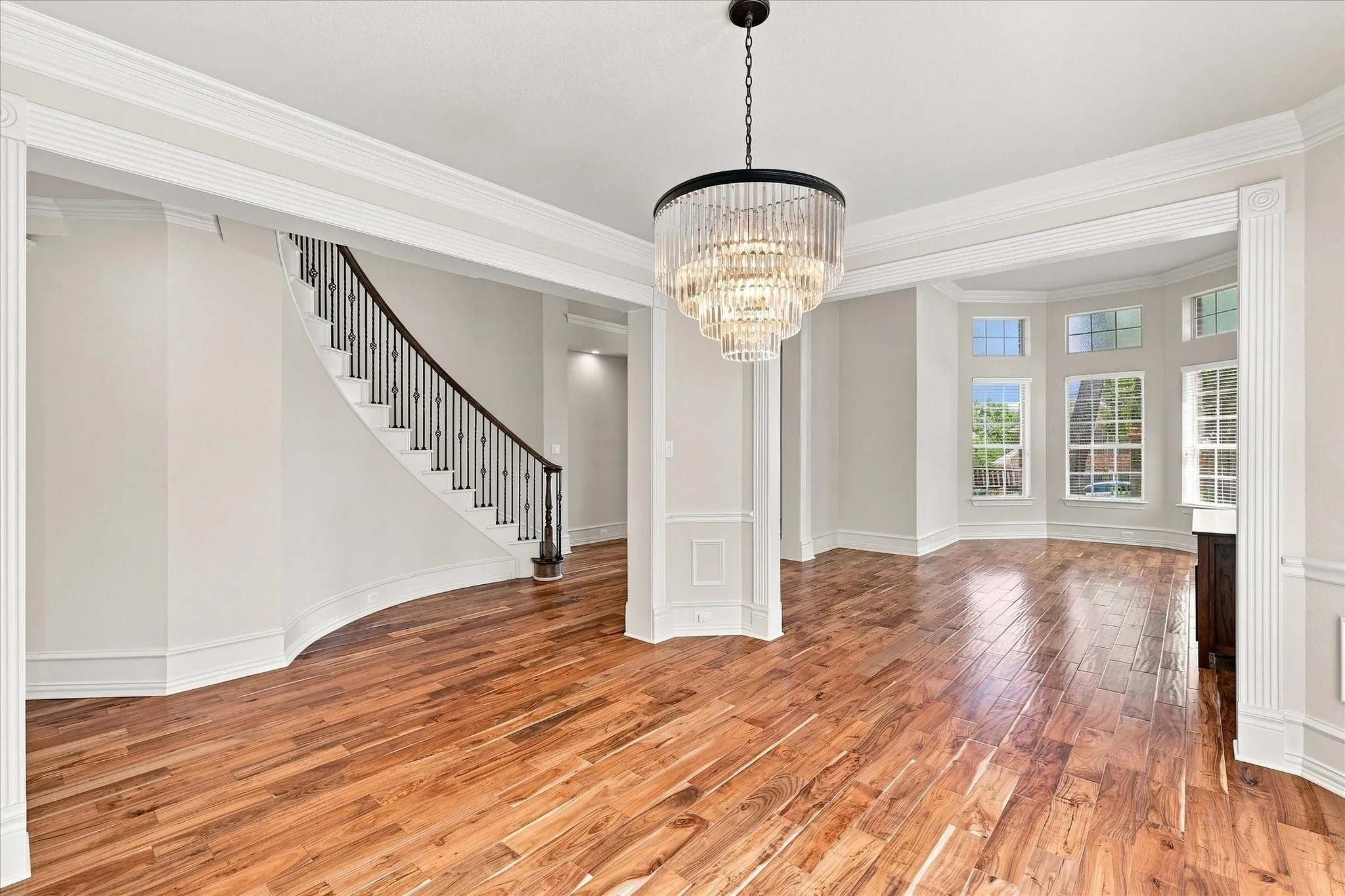 Single Family Residence For Sale in Tarrant County , 708 Lakeway Drive, Keller, Texas 76248, 5 Bedroom, 4 Bathroom, 3 Garage spaces, 4,430 Sqft, built in 1999, mls#21364717, Real Estate Agent in Keller, Homes For Sale in Tarrant county, Homes For Sale in Keller, Realtor in Keller Texas, Real Estate Brokerage Independent Realty Texas, Luminita Cordes Realtor
